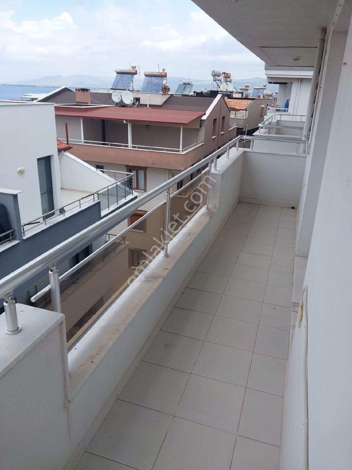 Gazipaşa Mahallesinde Ful Deniz Manzaralı 130 M2 3+1 Dubleks - Görsel 10