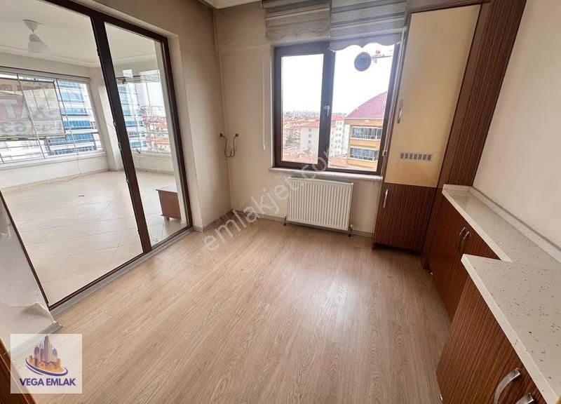 Vega Emlaktan Netiz Gross Ve Cemre Parkı Yanı Uygun Site Dairesi - Görsel 10