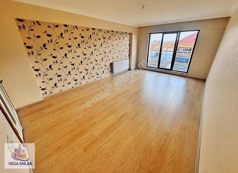 Vega Emlaktan Netiz Gross Ve Cemre Parkı Yanı Uygun Site Dairesi - Görsel 13