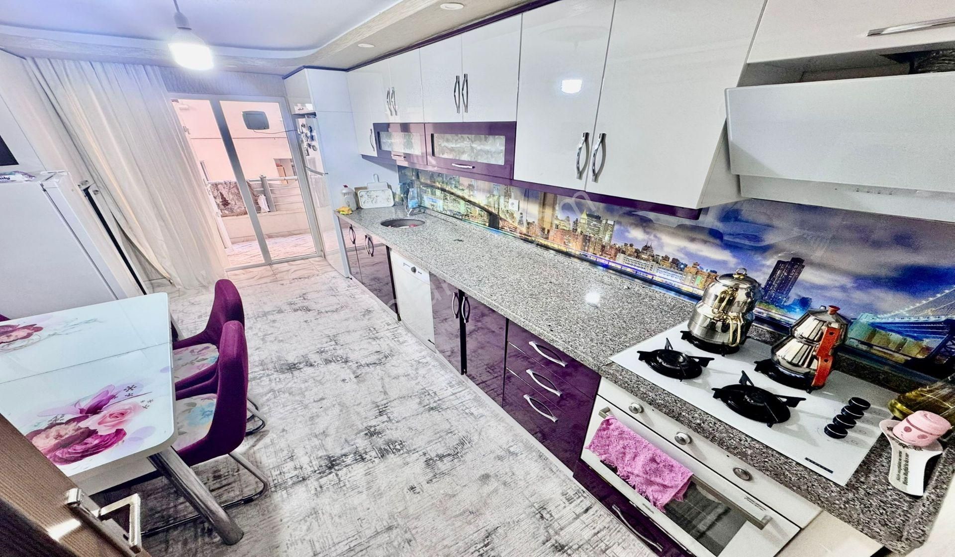 Kanuni Başkent Caddesi Yakını Lüks Yapılı Ebeveyn Banyolu