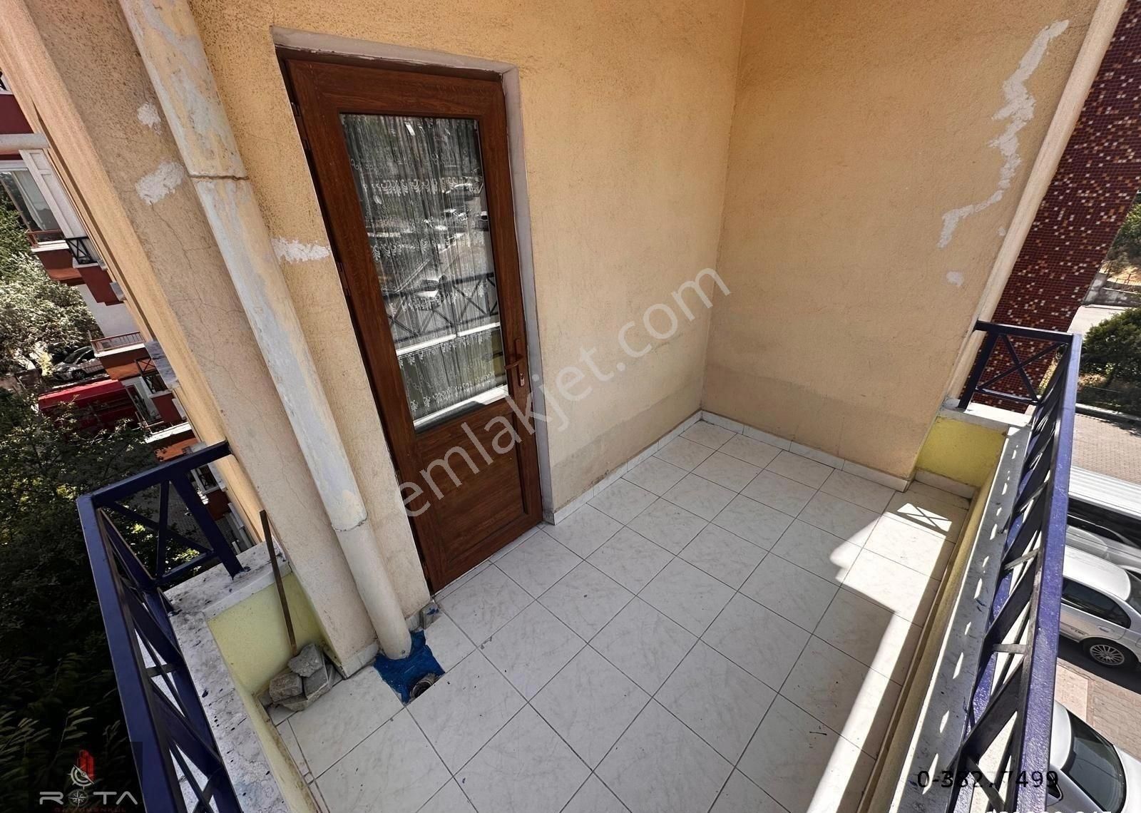 Rota'dan Çarşamba Pazarı İçi 2.kat Bağımsız Salon 3+1 Ön Cephe ! - Görsel 2