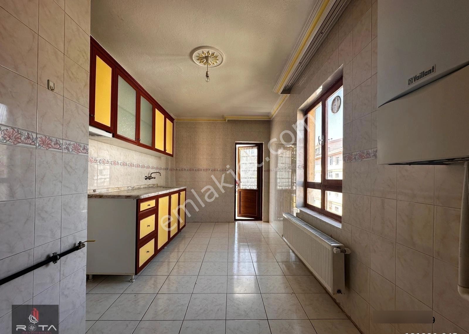 Rota'dan Çarşamba Pazarı İçi 2.kat Bağımsız Salon 3+1 Ön Cephe ! - Görsel 25