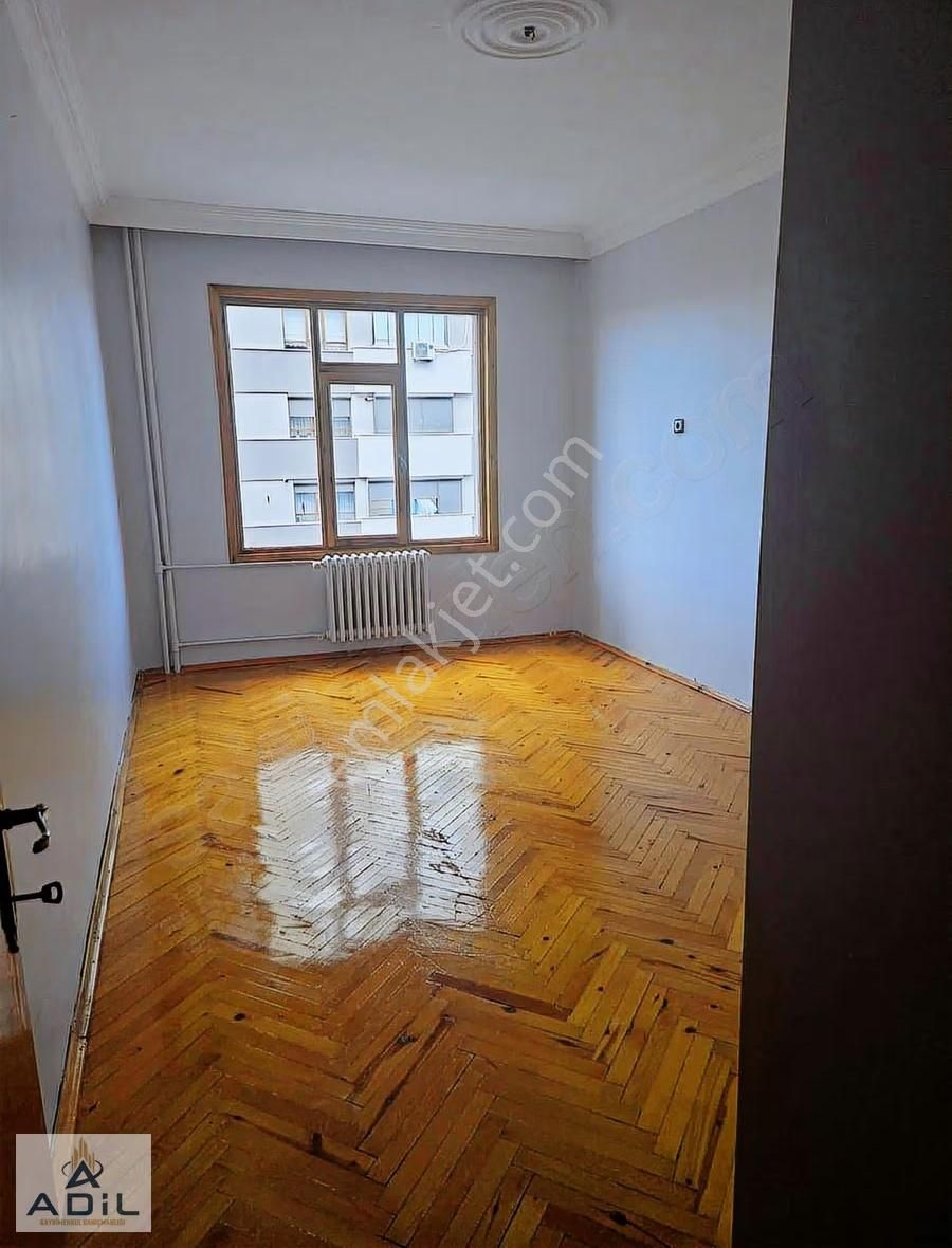 Havalojmanları Cad Üzerinde