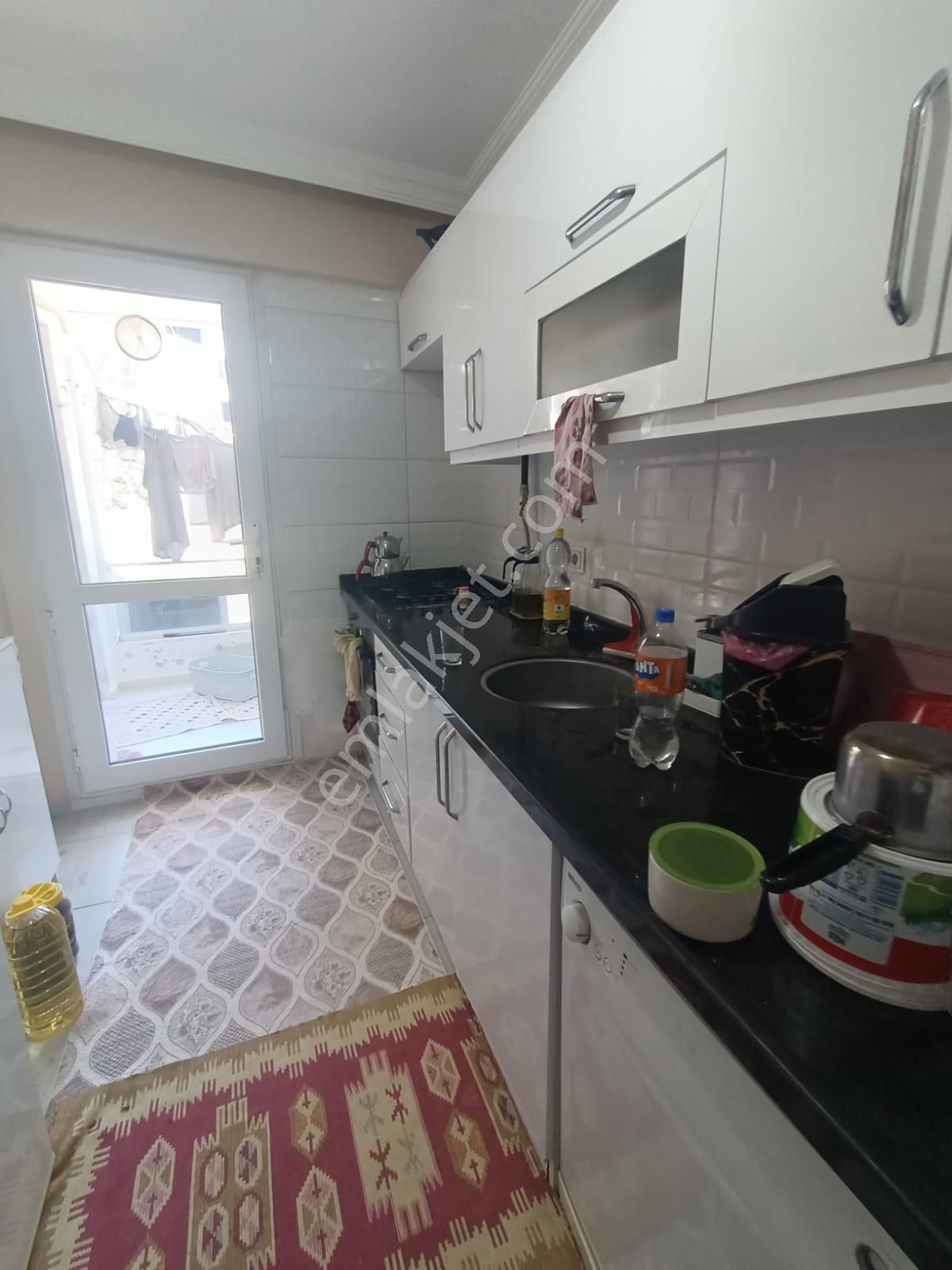 İzmir Torbalı Ayrancılar Merkezde Satılık 3+1 Daire Arakat