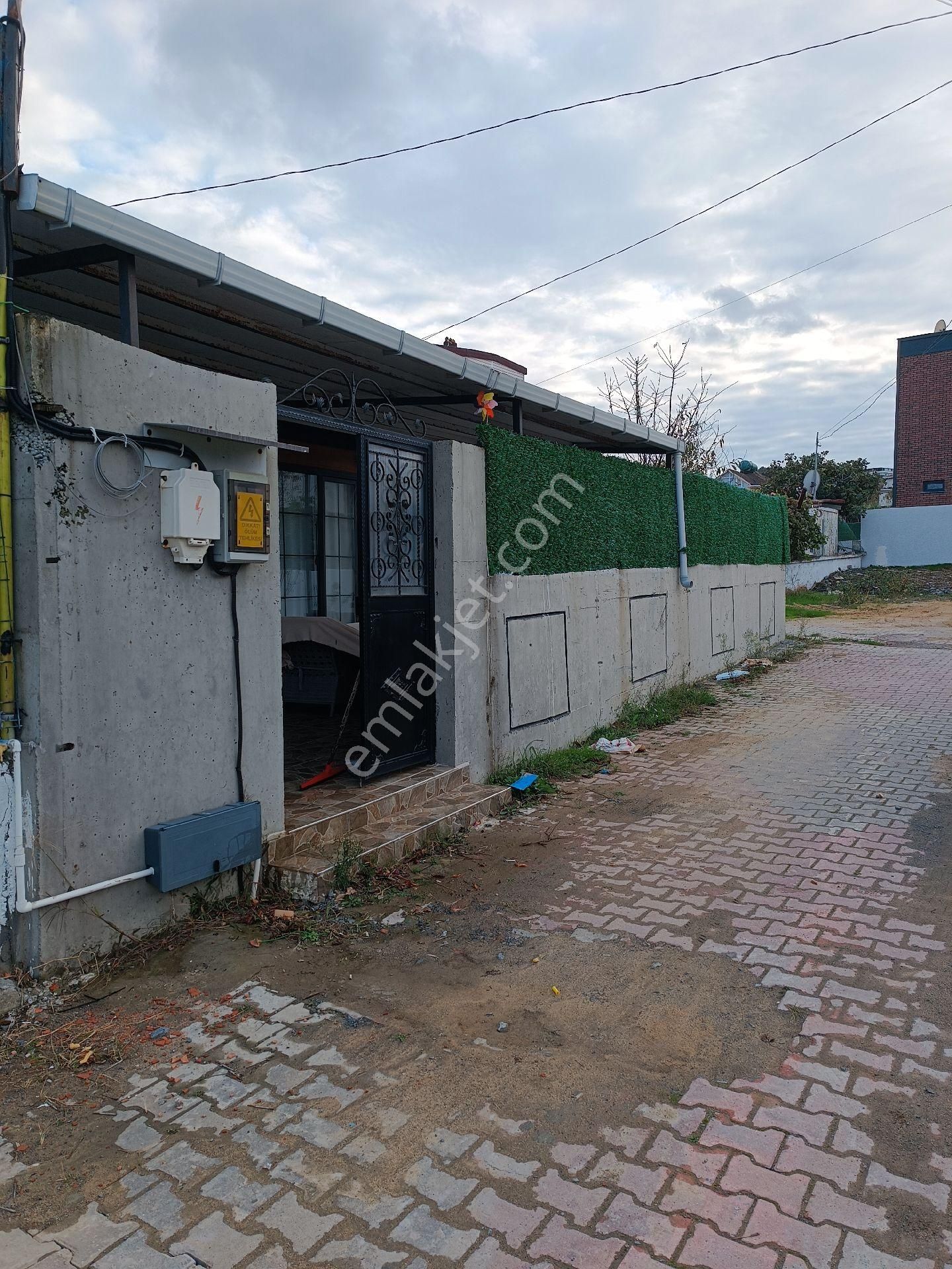 Kelepir Sahibinden Karaburun Sahilde Kose Başı Tek Tapu Yazlık - Görsel 3