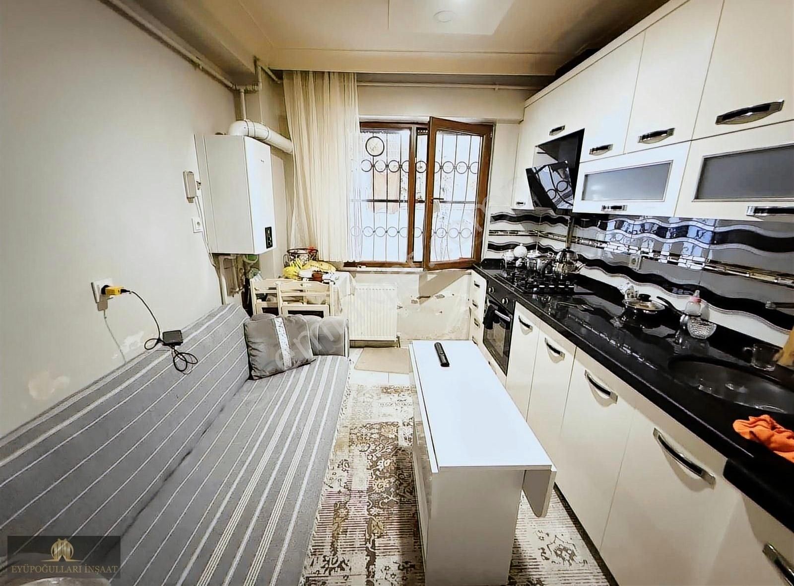 Bayrampaşa Merkezinde Temiz Ferah Satılık Daire - Görsel 2