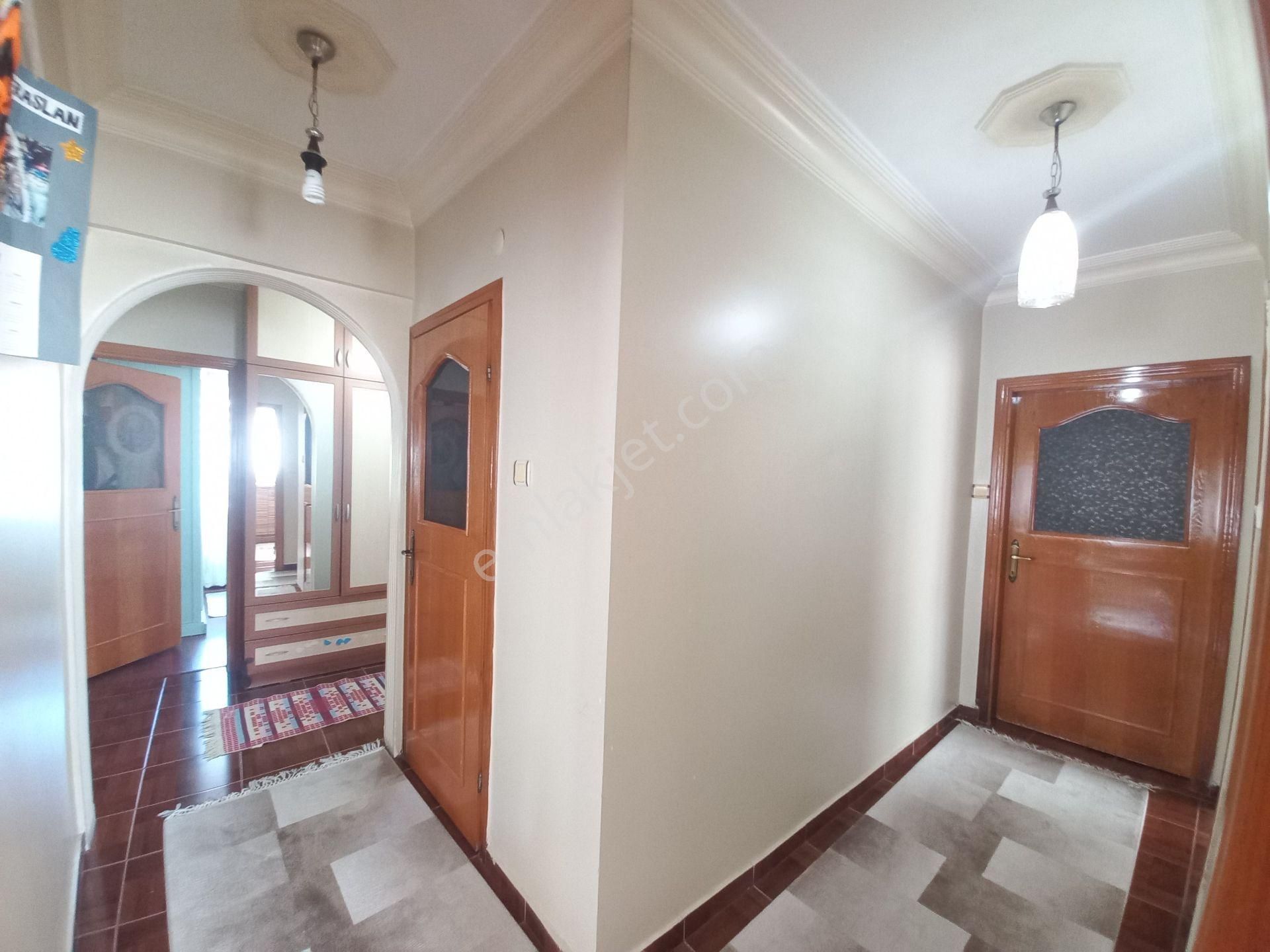 Şeref Emlak Ordu Caddesi Üzerin Asansörlü 3+1 Daire 7.750.000 Tl - Görsel 23
