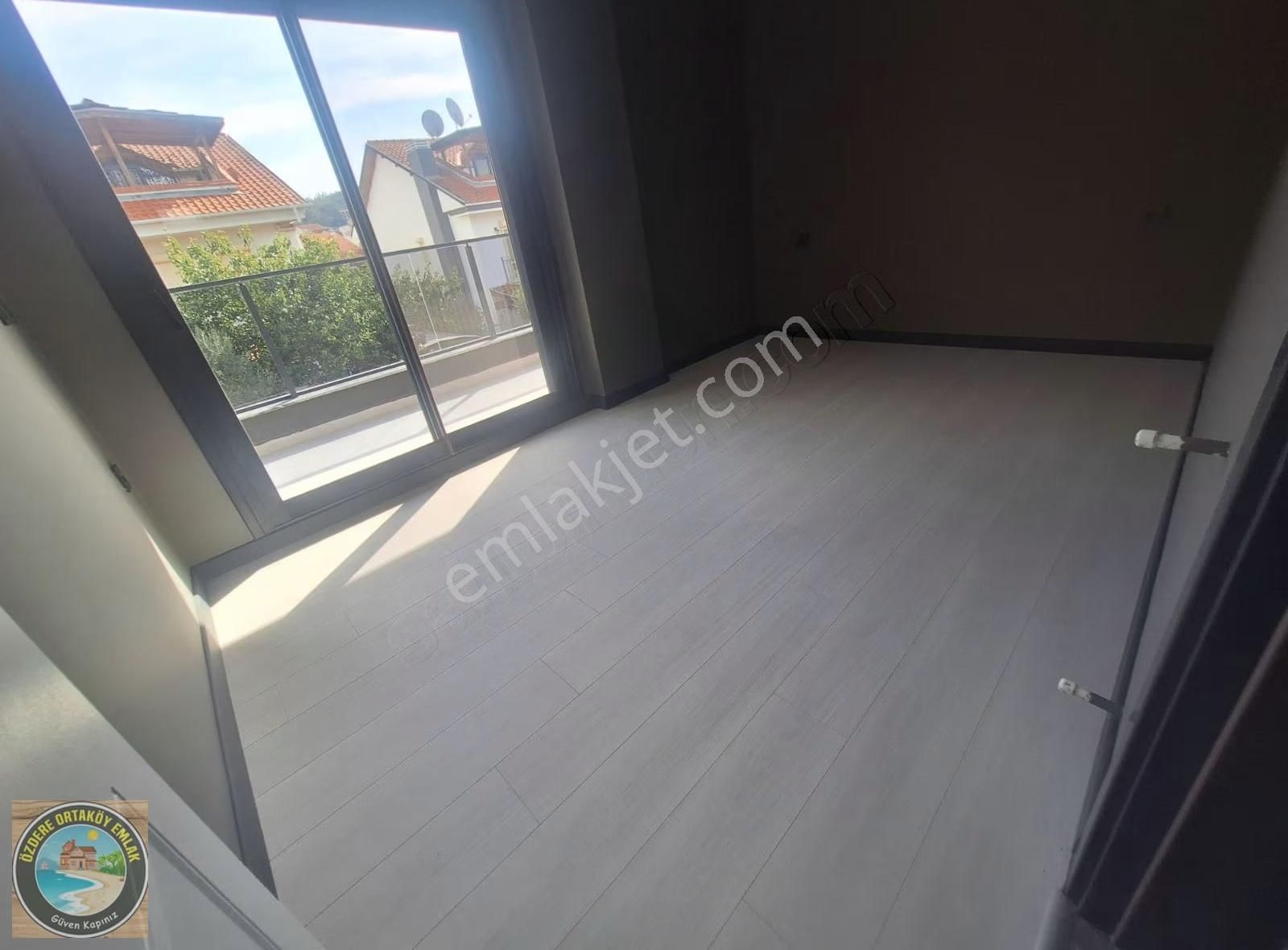 Özderede Satılık Süper Yazlık Kışlık Villa - Görsel 2