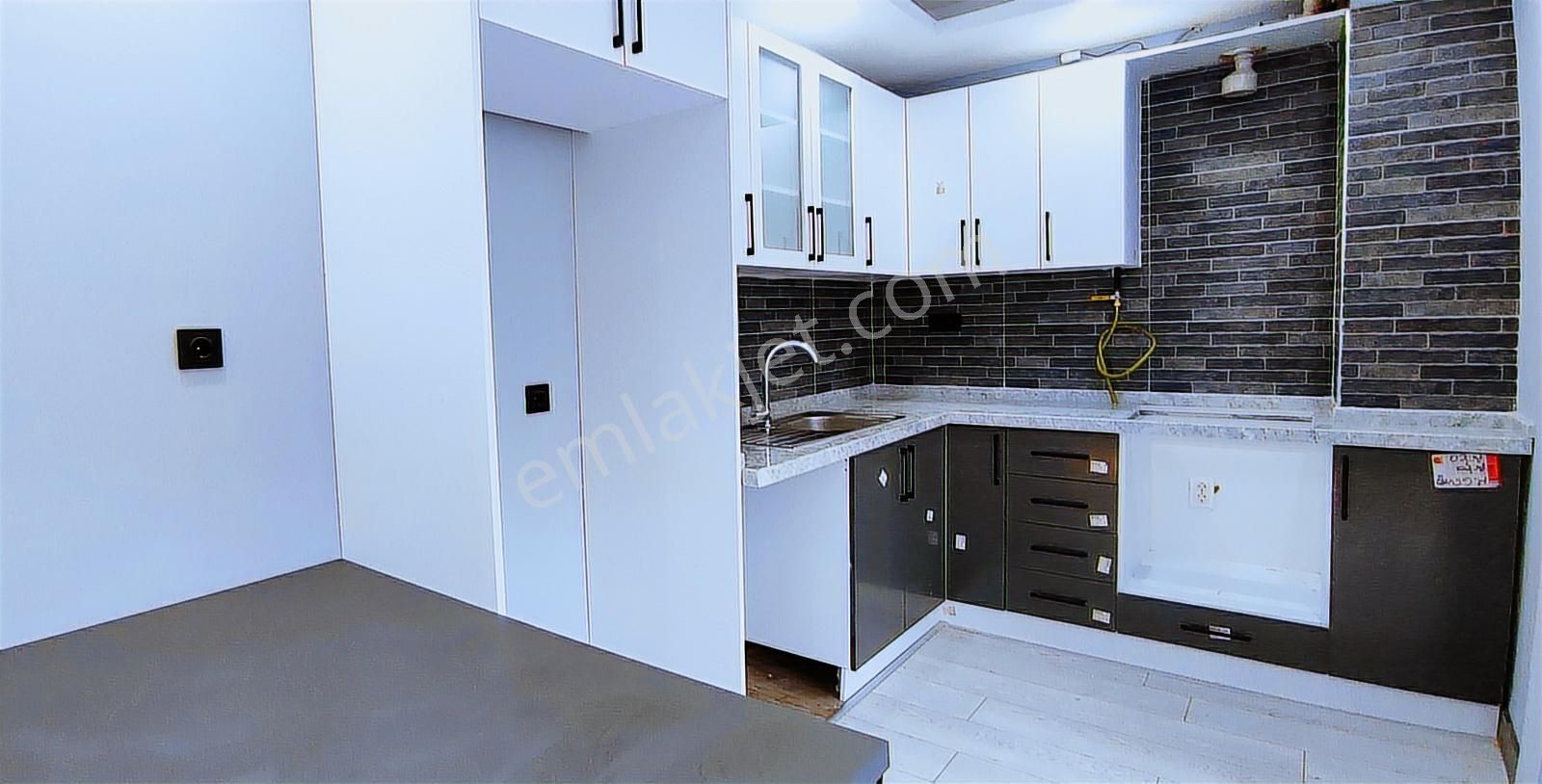 Kurupelit Tramvay Durağına Yürüme Mesafesinde Satılık 1+1 Daire - Görsel 10