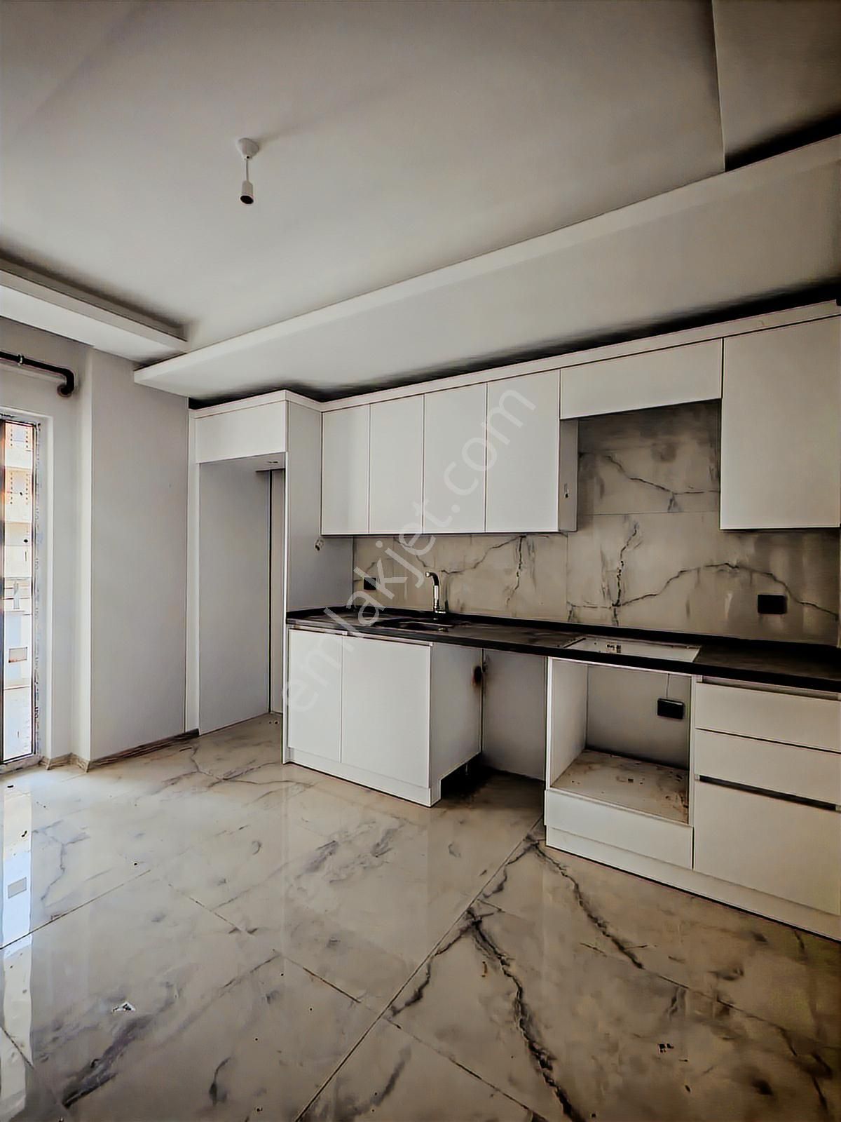 Kurupelit Tramvaya Yakın Mutfak Salon Ayrı Satılık 2+1 Daire - Görsel 5