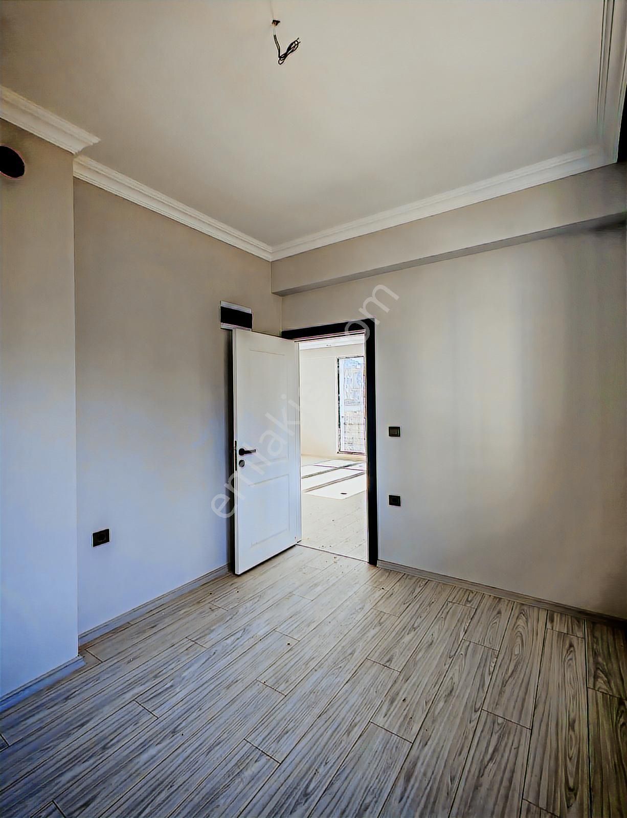 Körfez Mah.de-sıfır-geniş-iskanlı Satılık 1+1 Daire - Görsel 16