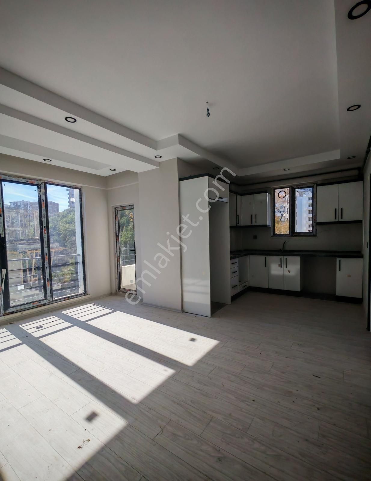 Körfez Mah.de-sıfır-geniş-iskanlı Satılık 1+1 Daire - Görsel 15