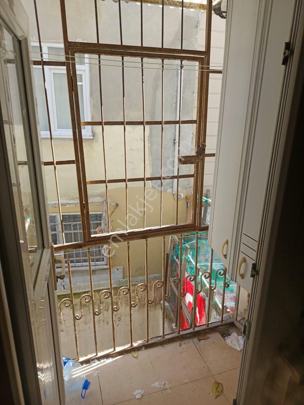 Akşenden Fatih Çapa Şehreminide 1+1 Kombili Amerikan Mutfaklı Yüksek Giriş Kat - Görsel 6