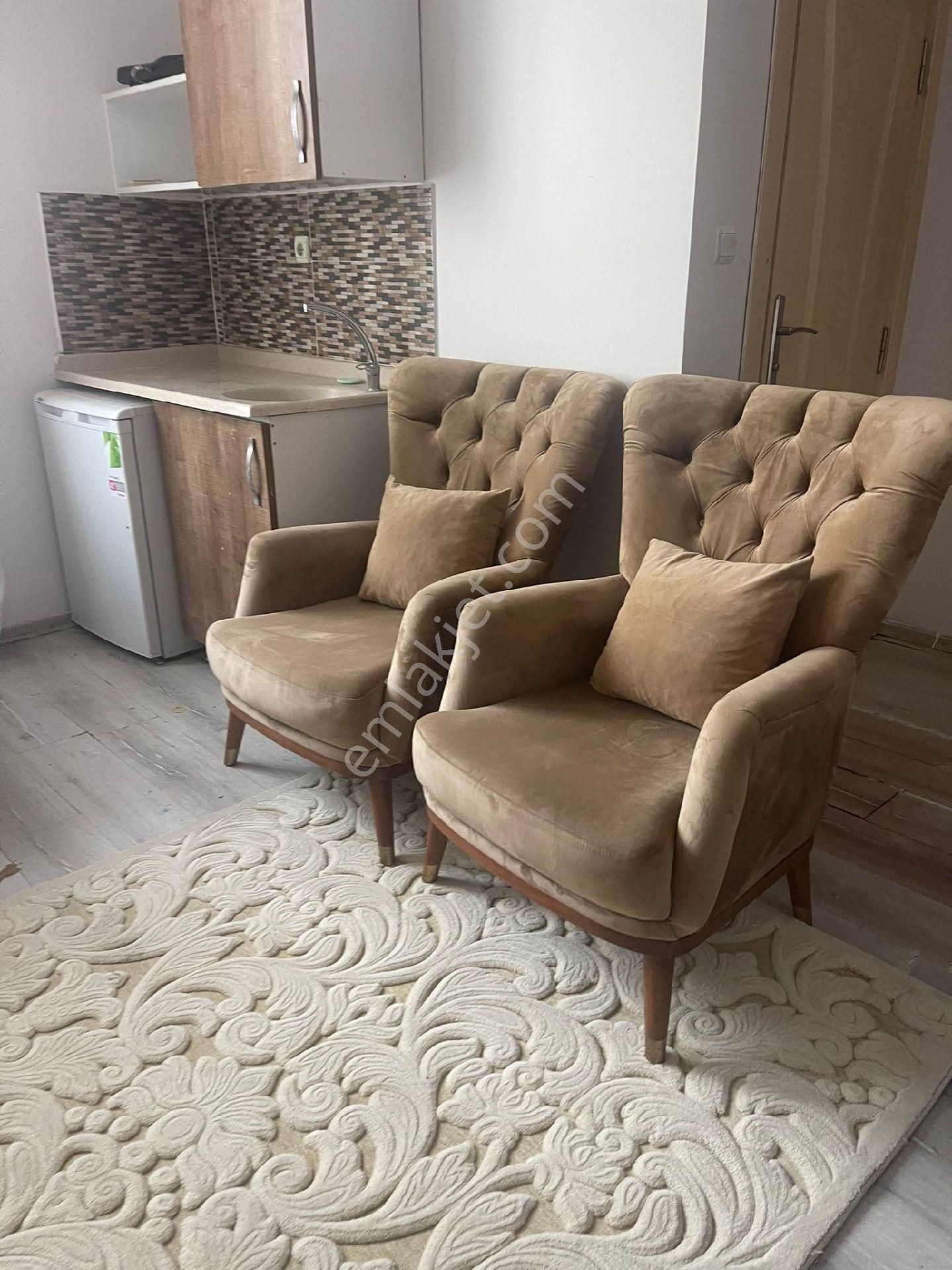 Baraj Yolunda 1+0 Geniş Eşyalı Kiralık Daire