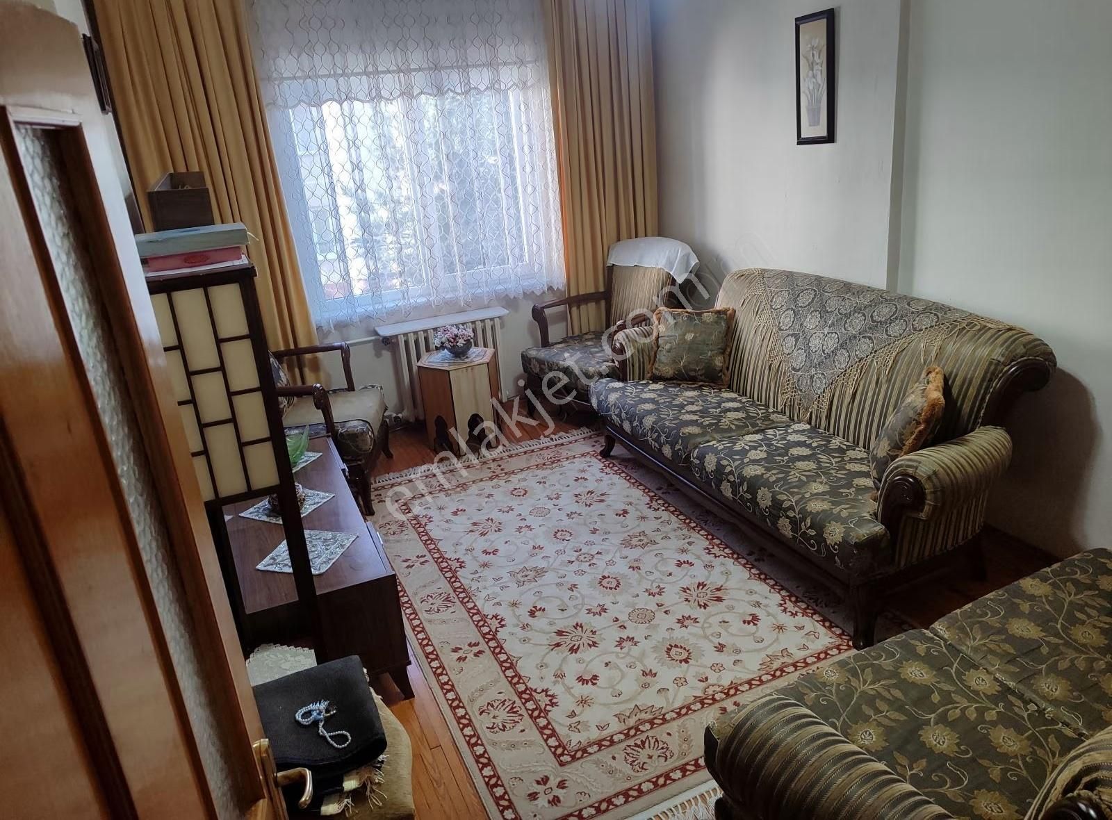 Asel'den Yeni Belediye Karşısı 3+1 Geniş Bahçe Teraslı Daire - Görsel 14