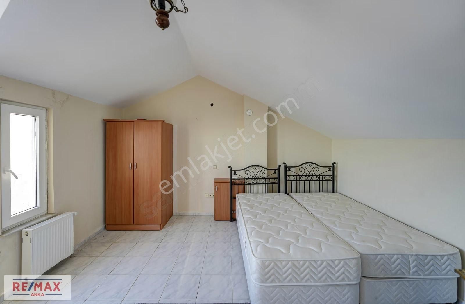 Özlem Karaca'dan Günbatımı Sitesinde Orman İçi Satılık Villa - Görsel 17