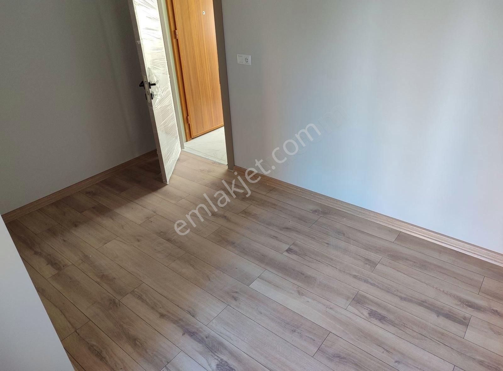 Asel'den Cafeler Cad.5dk Mesafe ,1+1 Sıfır Daire Otopark+asansör - Görsel 4