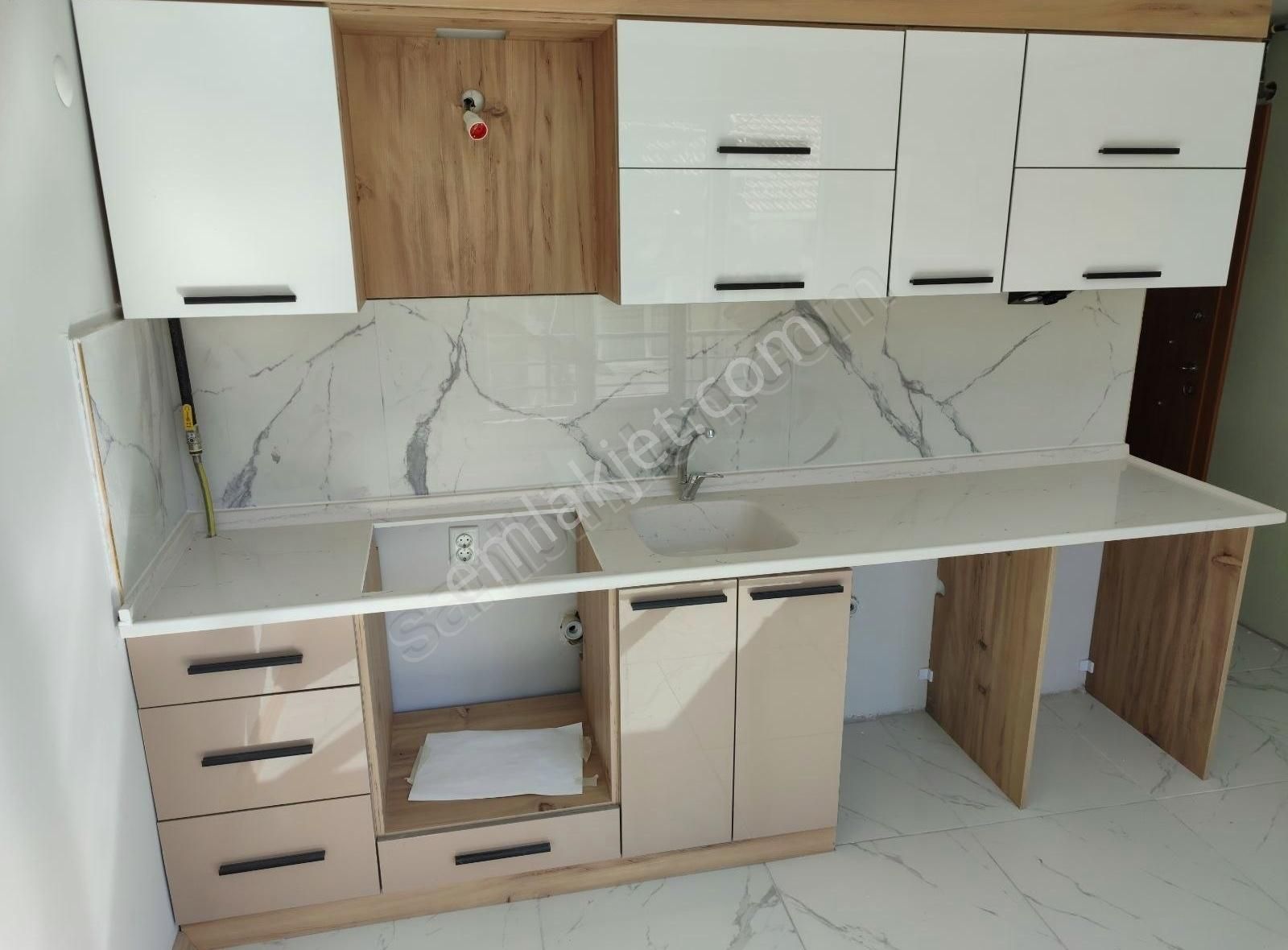 Asel'den Cafeler Cad.5dk Mesafe ,1+1 Sıfır Daire Otopark+asansör - Görsel 12