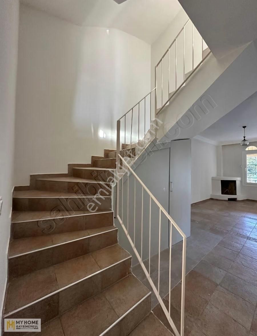 Tecede Denize Sıfır, Site İçi 4+1 Triplex Villa Bahçeli & - Görsel 8