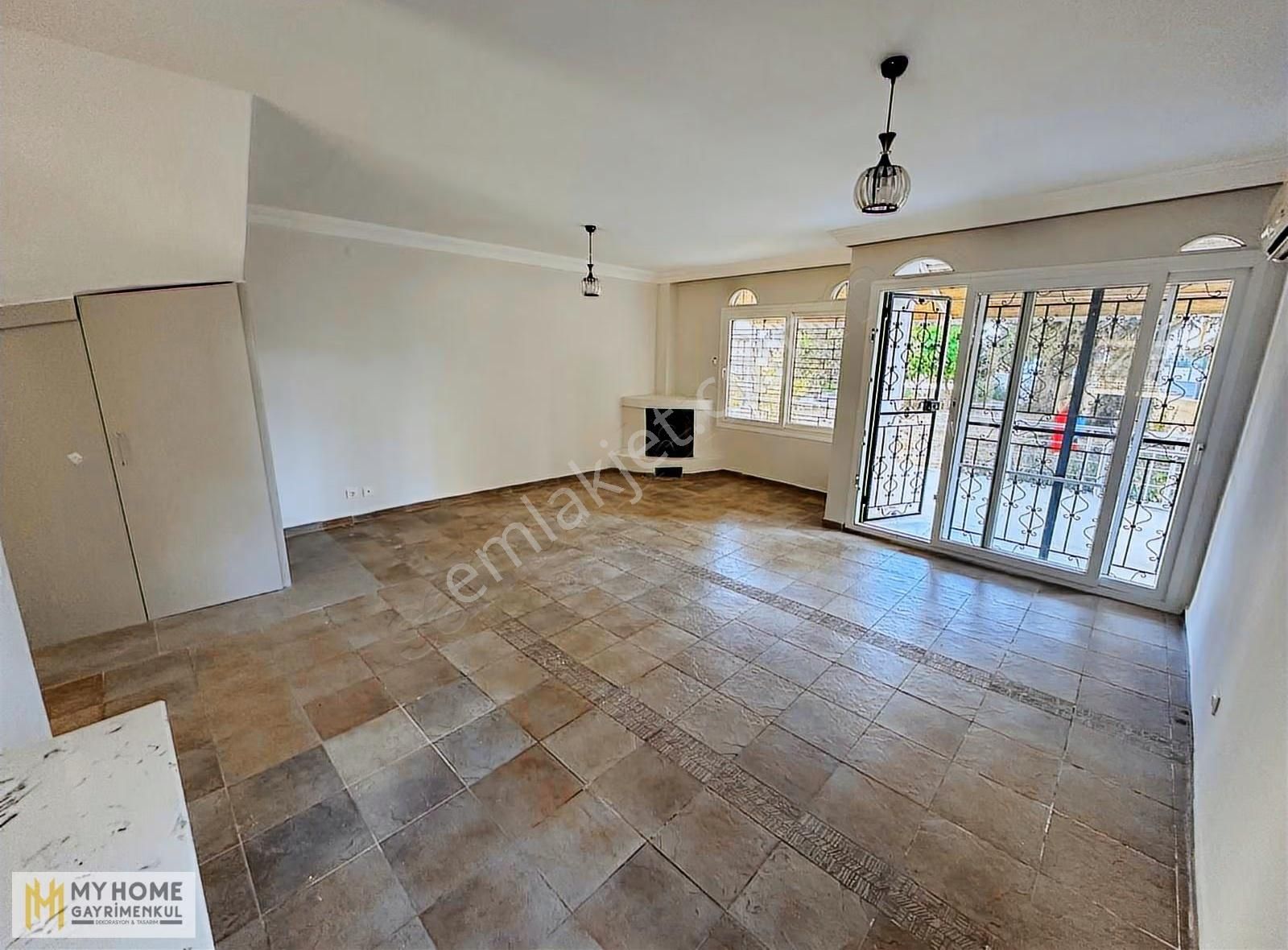 Tecede Denize Sıfır, Site İçi 4+1 Triplex Villa Bahçeli & - Görsel 12