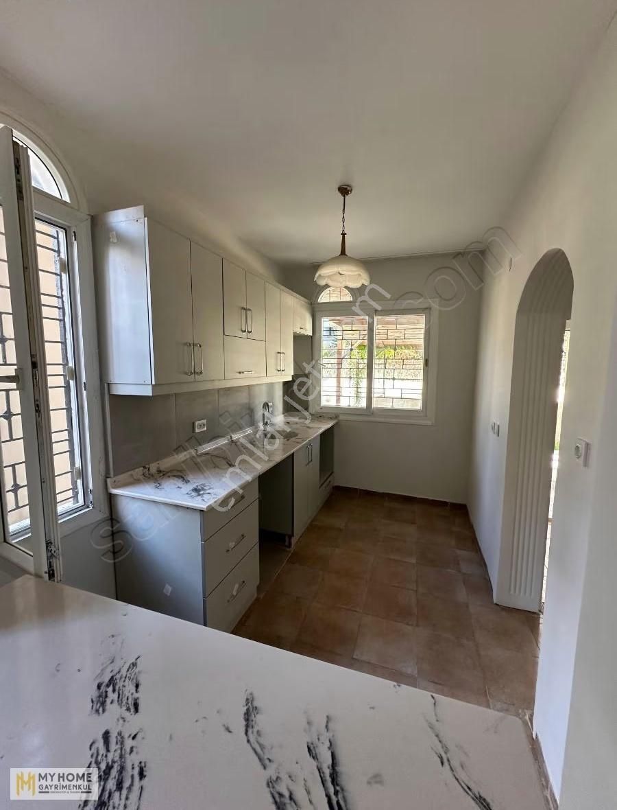 Tecede Denize Sıfır, Site İçi 4+1 Triplex Villa Bahçeli & - Görsel 3