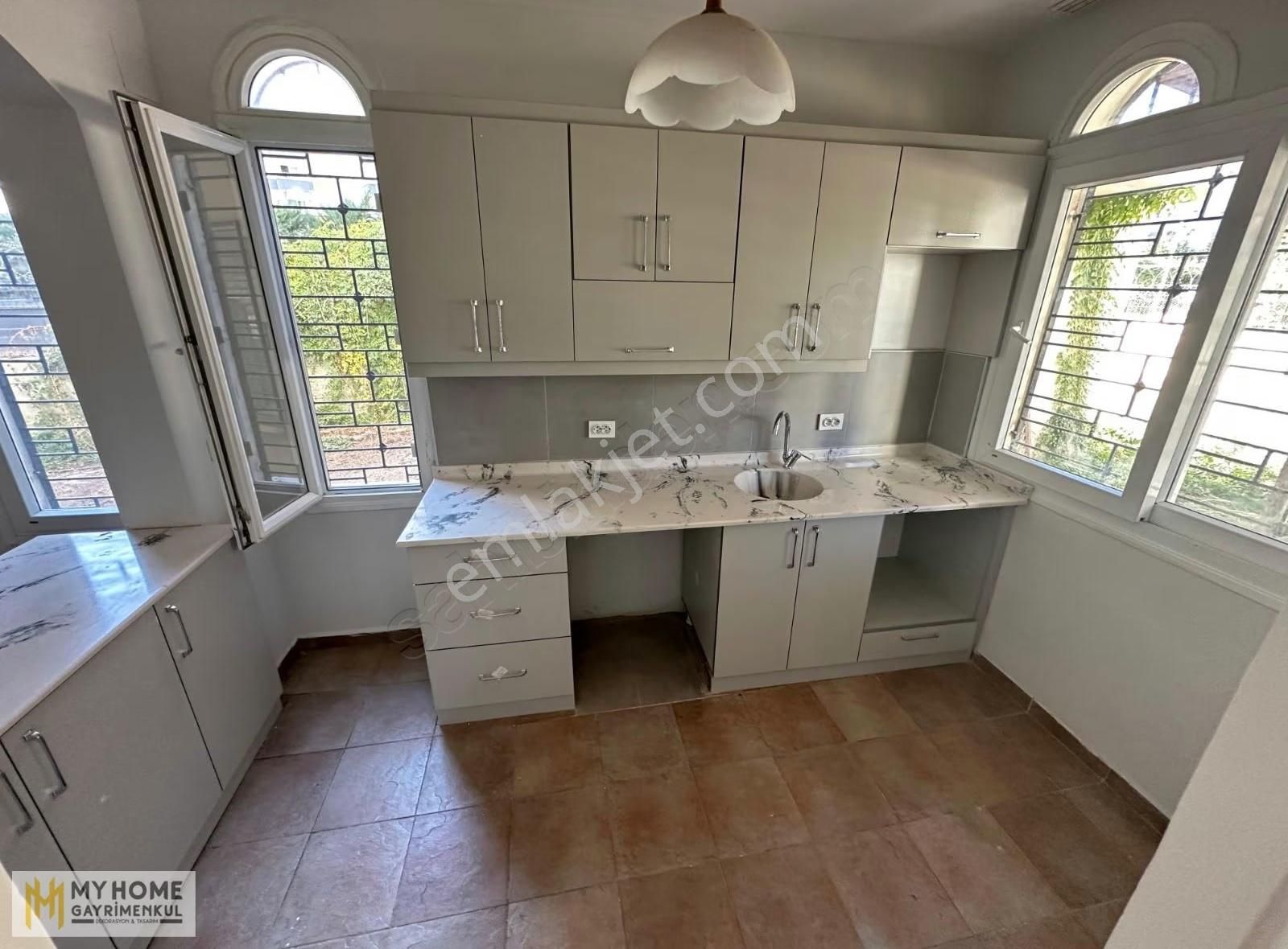 Tecede Denize Sıfır, Site İçi 4+1 Triplex Villa Bahçeli & - Görsel 10