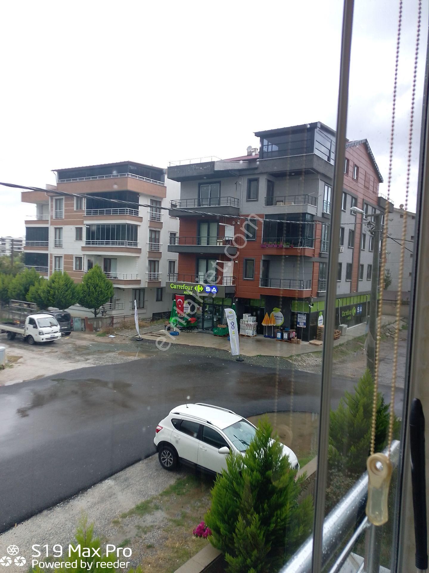 Yalova Çınarcık Çapana Caddesi'nde Ayrı Mutfaklı 2+1 Geniş Daire - Görsel 3