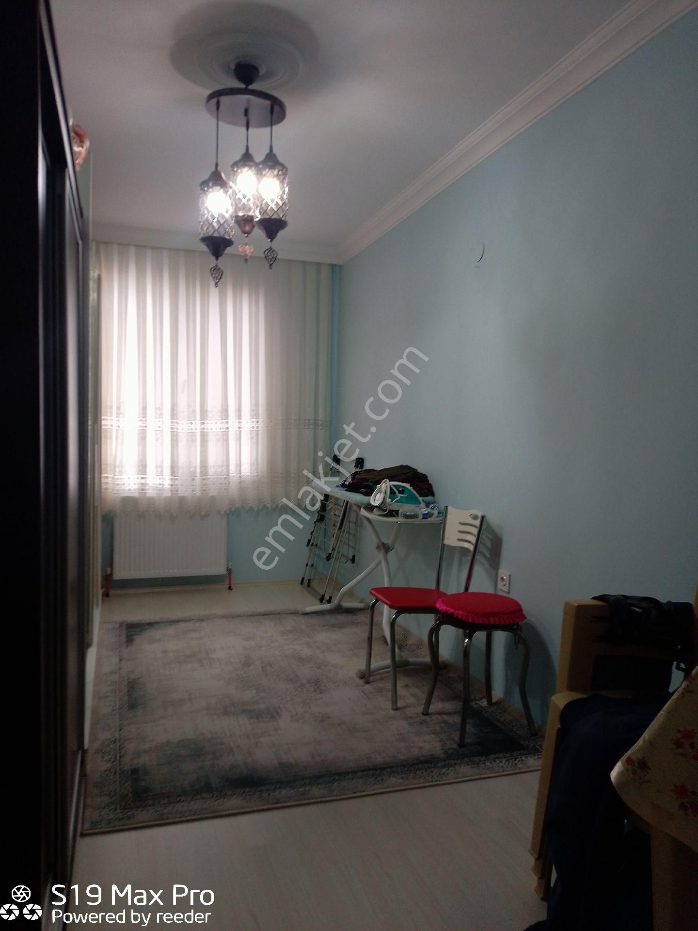 Yalova Çınarcık Çapana Caddesi'nde Ayrı Mutfaklı 2+1 Geniş Daire - Görsel 12