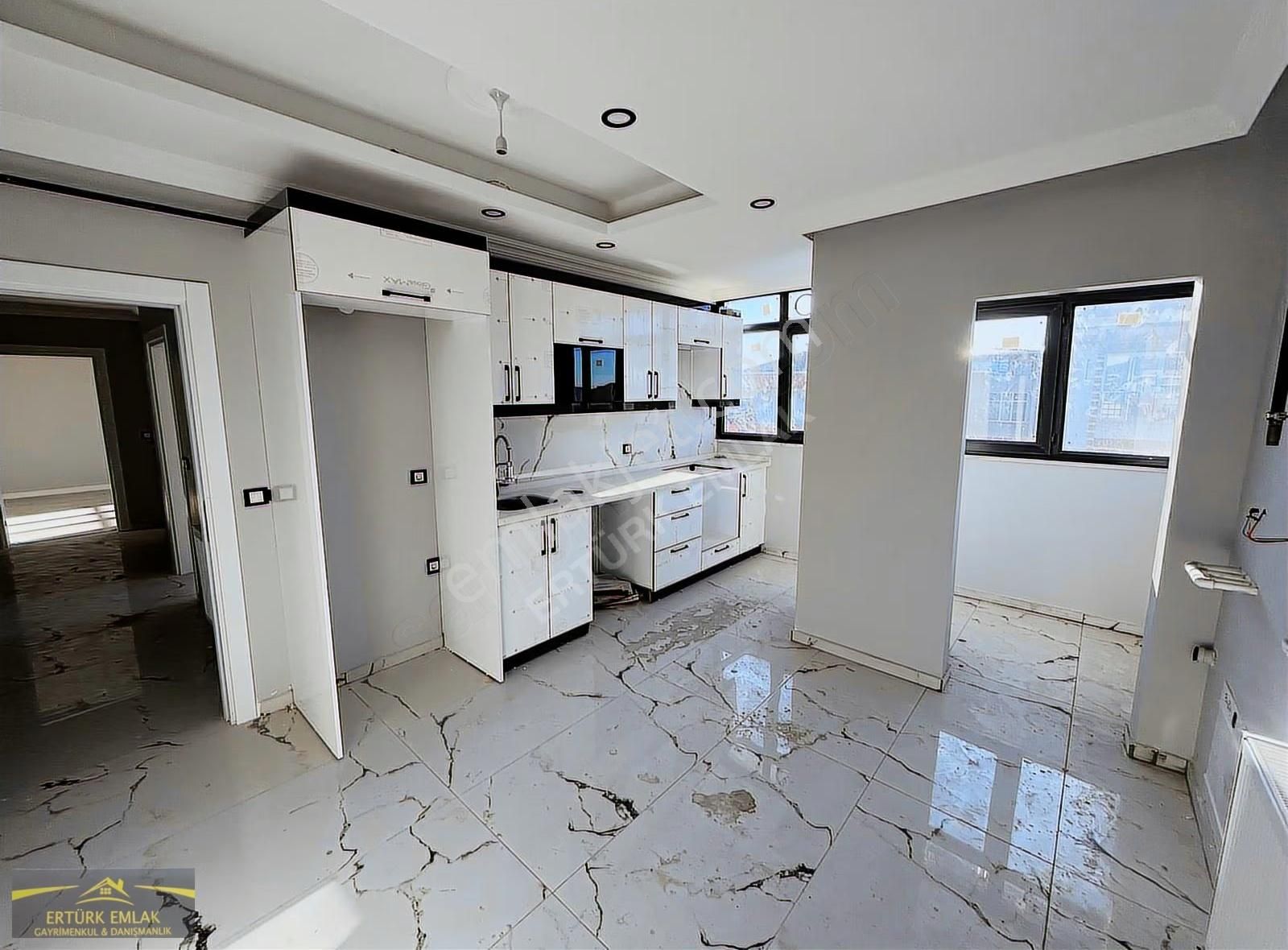 Ertürk Emlak'tan Özgürlük Mah'de 3+1 160 M2 Asansörlü Üst Dublex - Görsel 2