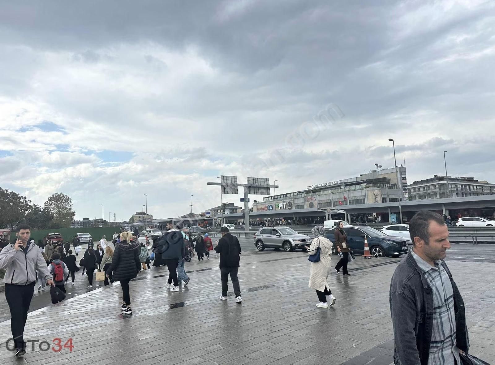 Bakırköy Osmaniye Mah.incirli Metrobüse Yakın Satılık 1+1 Daire - Görsel 4