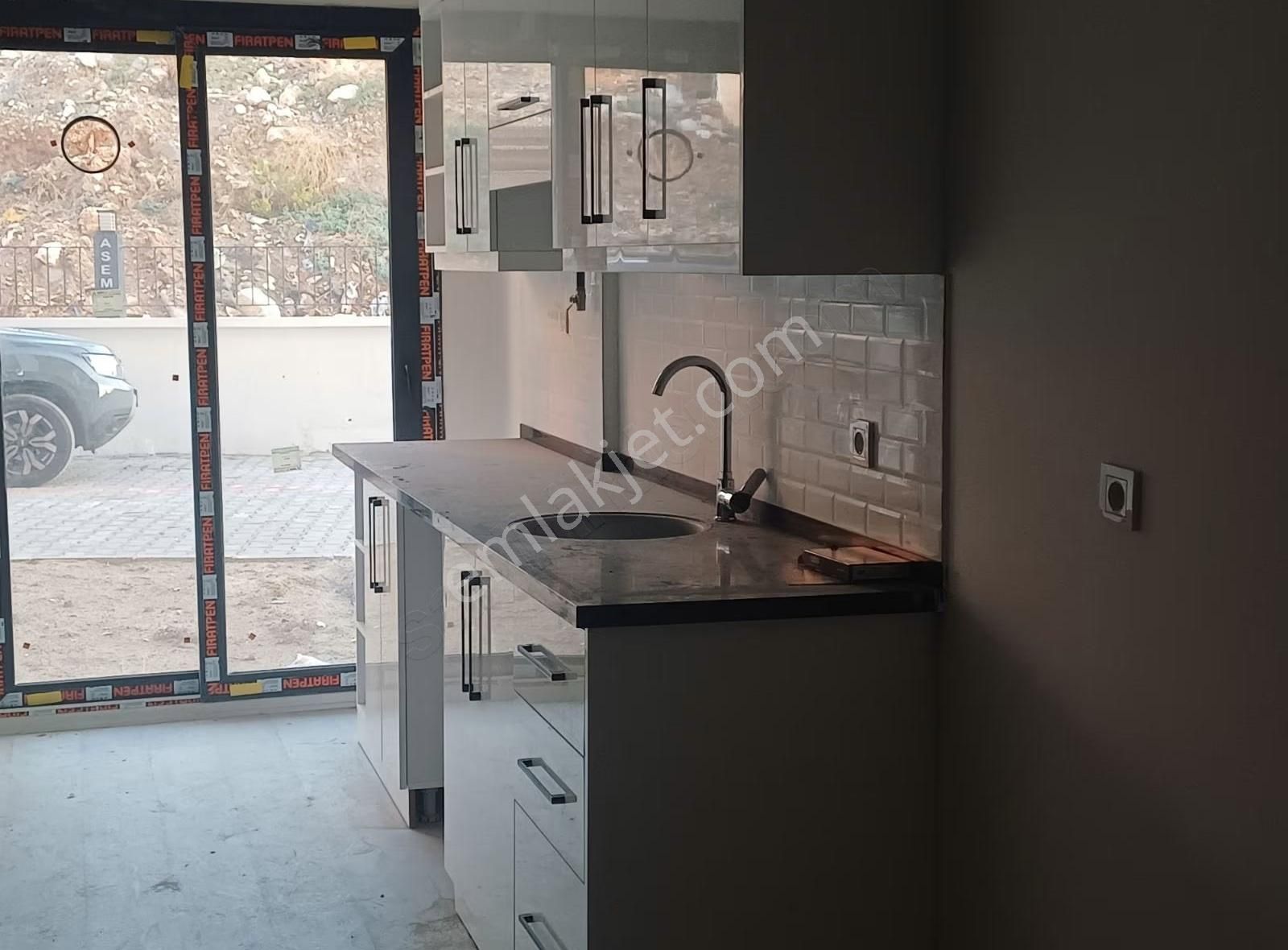 Real Center//rezidansta Satılık 1+1 Lüks Daire - Görsel 7