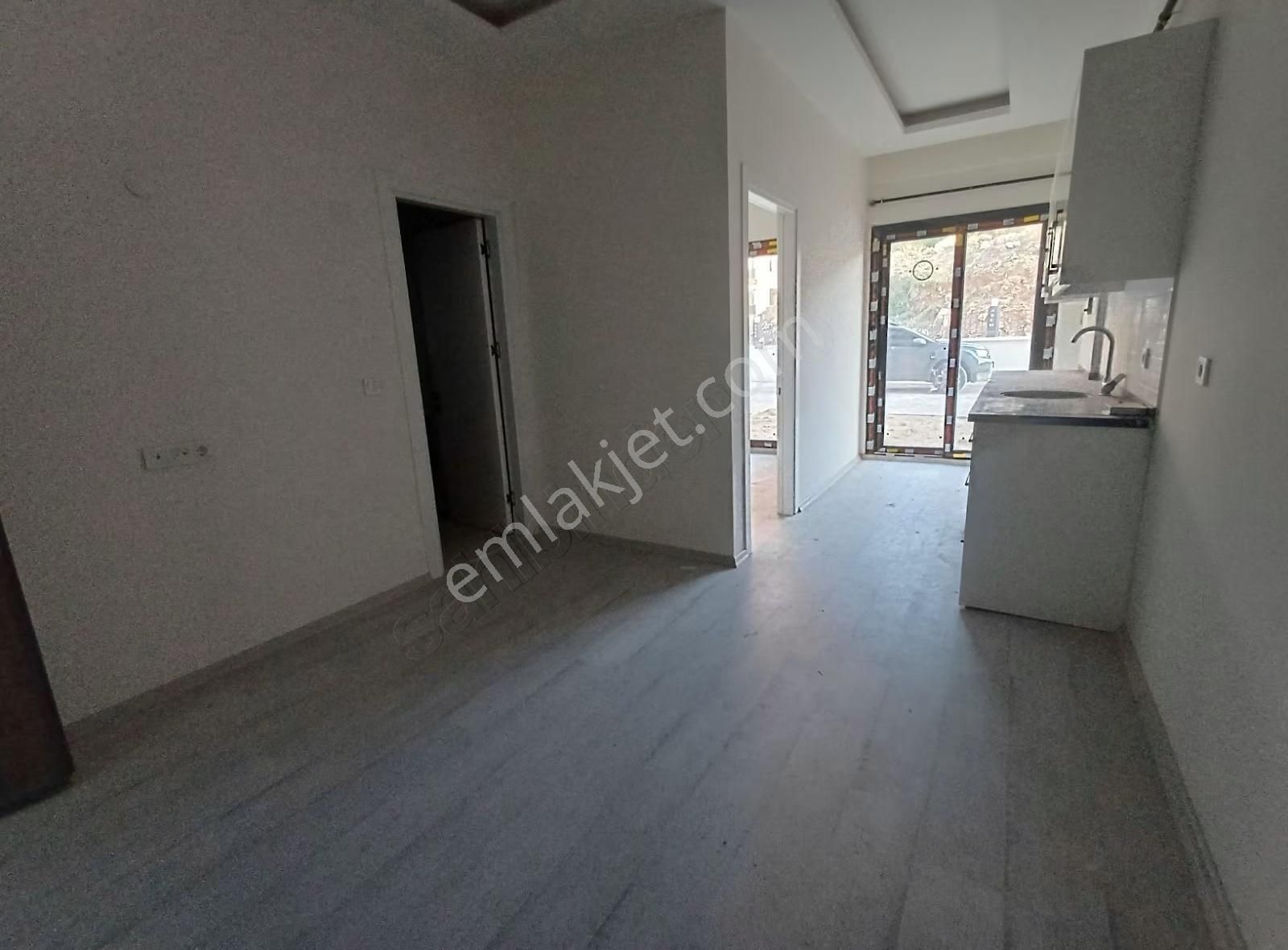 Real Center//rezidansta Satılık 1+1 Lüks Daire - Görsel 27