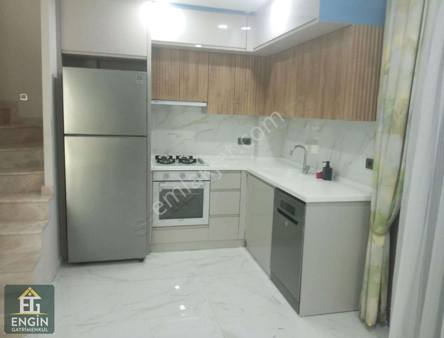 Doğanbey Demavi Bayraklı Plaja Sıfır Trıpleks Villa - Görsel 21