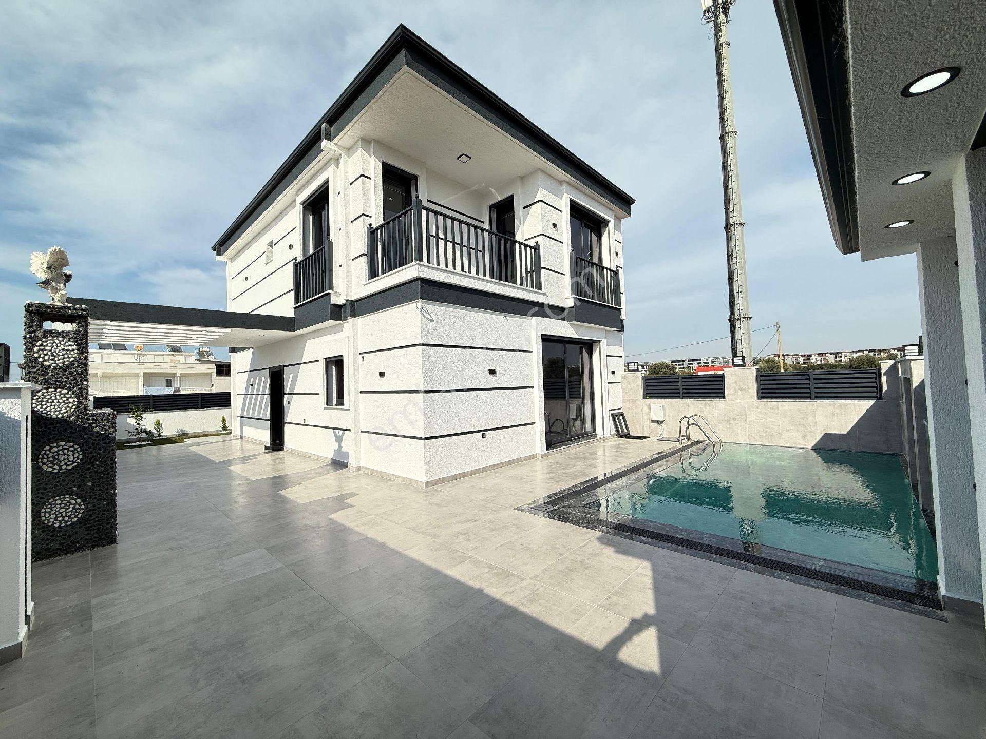 Hisar Mah. Sahile Yürüme Mesafesinde 4+1 Müstakil Havuzlu Satılık Villa - Görsel 2