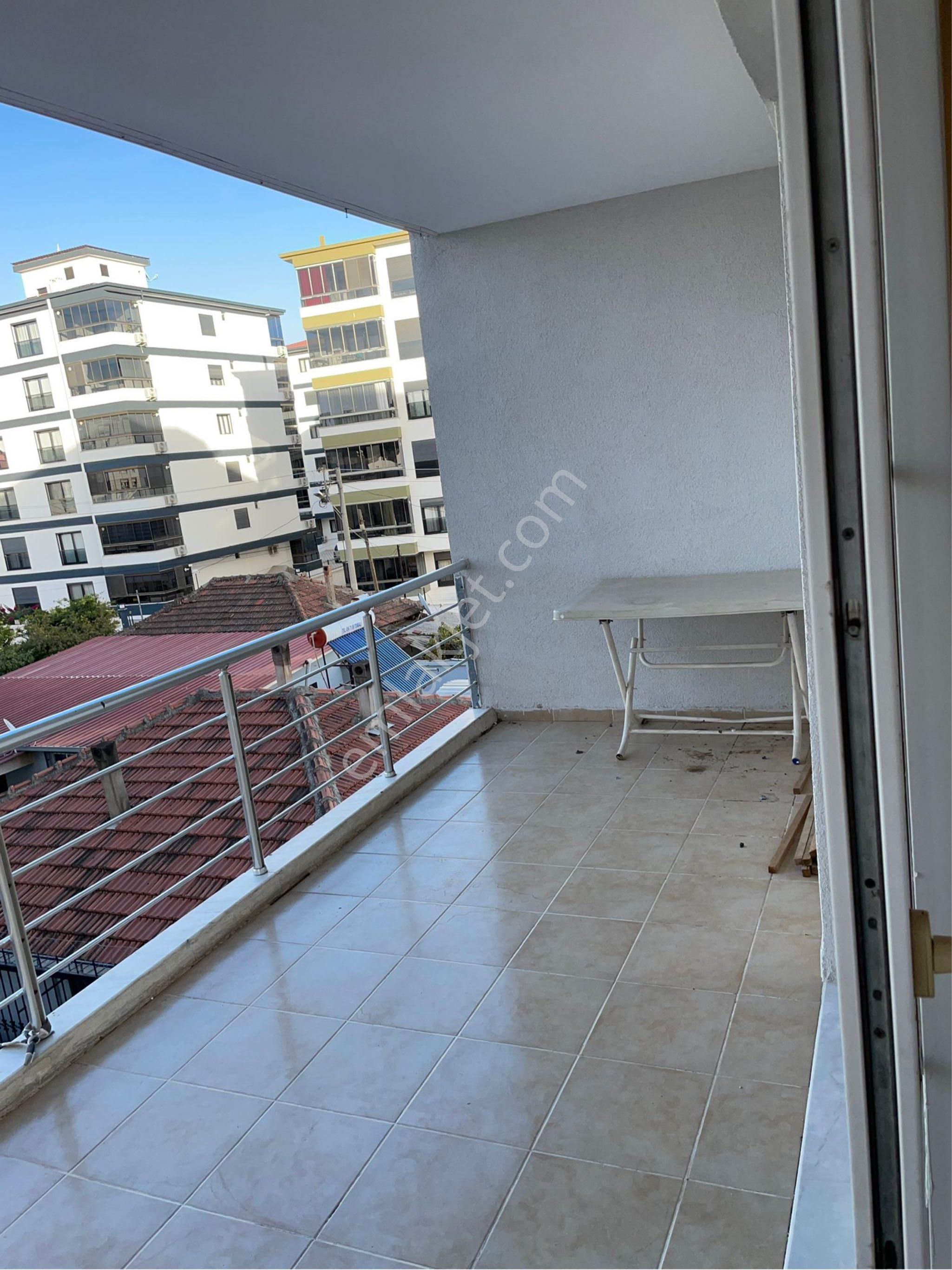 Sahibinden Torbalı Mahallesinde Büyük Daire - Görsel 14