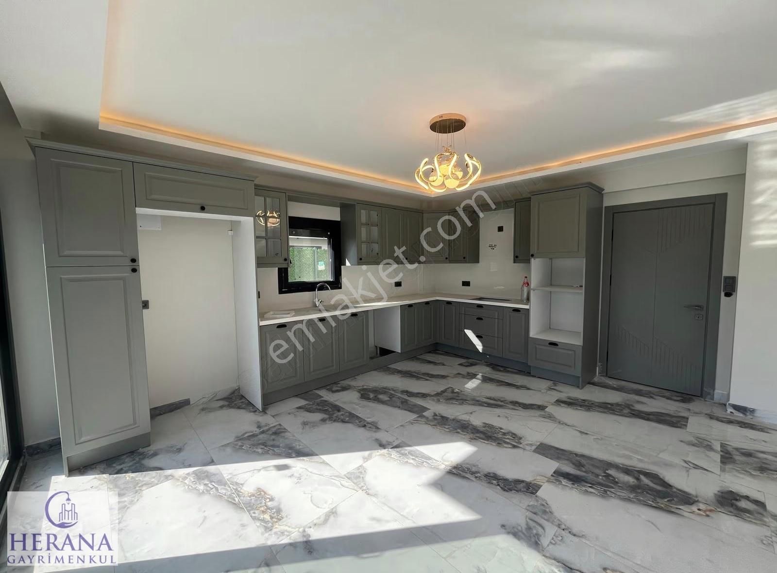 Karagedik'de 6+1 Eşyasız Uzun Dönem Kiralık Müstakil Villa - Görsel 12