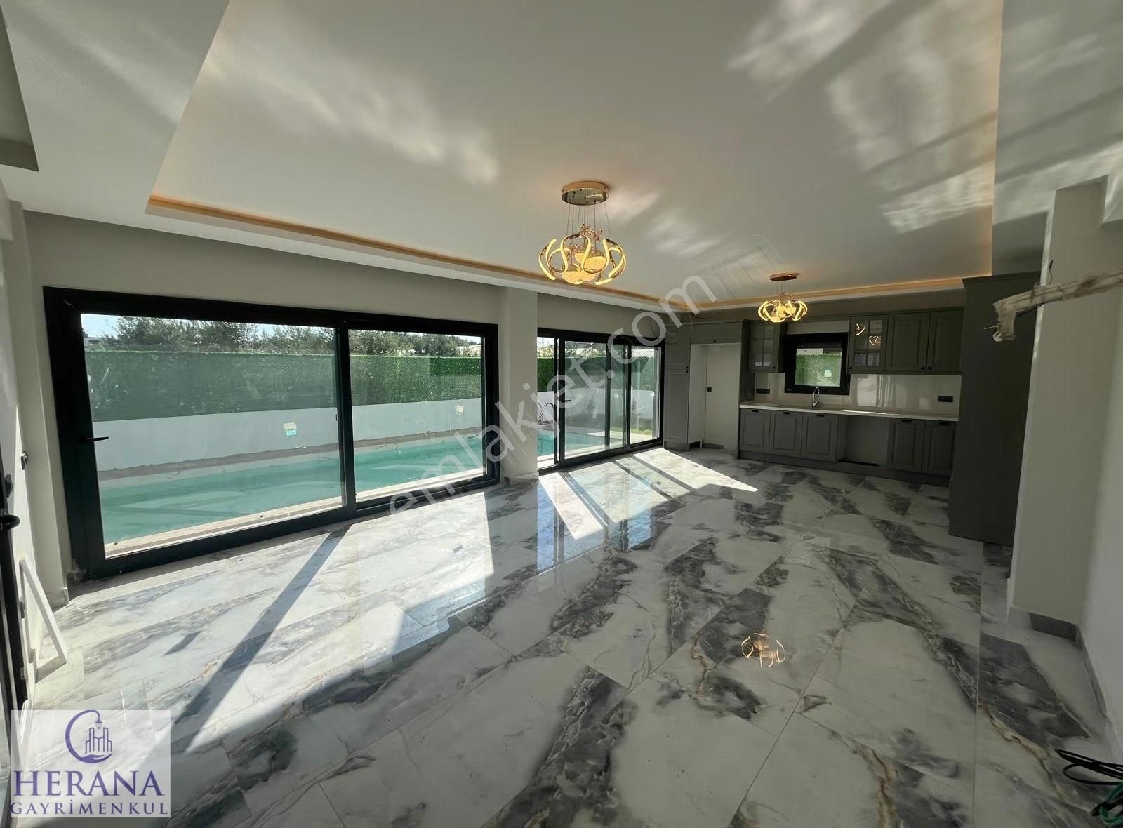 Karagedik'de 6+1 Eşyasız Uzun Dönem Kiralık Müstakil Villa - Görsel 13