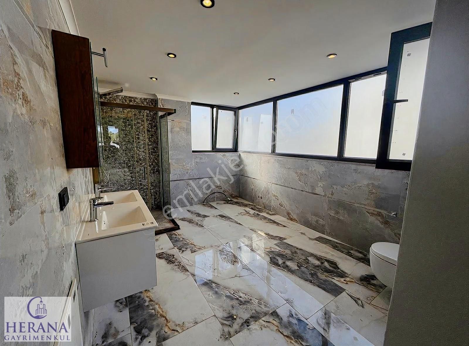 Karagedik'de 6+1 Eşyasız Uzun Dönem Kiralık Müstakil Villa - Görsel 22