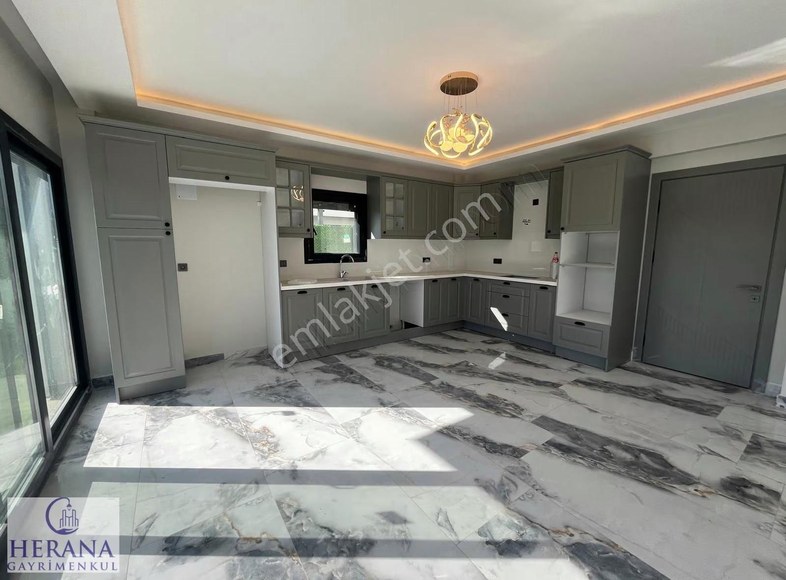 Karagedik'de 6+1 Eşyasız Uzun Dönem Kiralık Müstakil Villa - Görsel 15