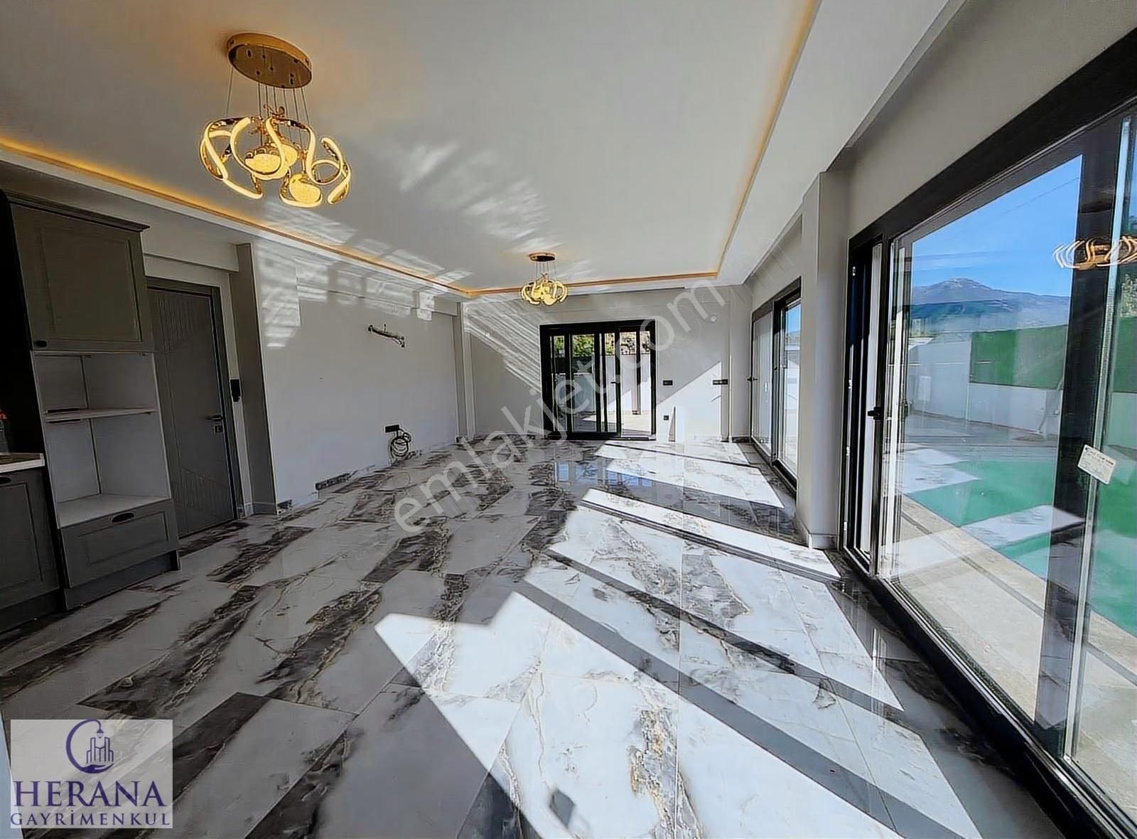 Karagedik'de 6+1 Eşyasız Uzun Dönem Kiralık Müstakil Villa - Görsel 27