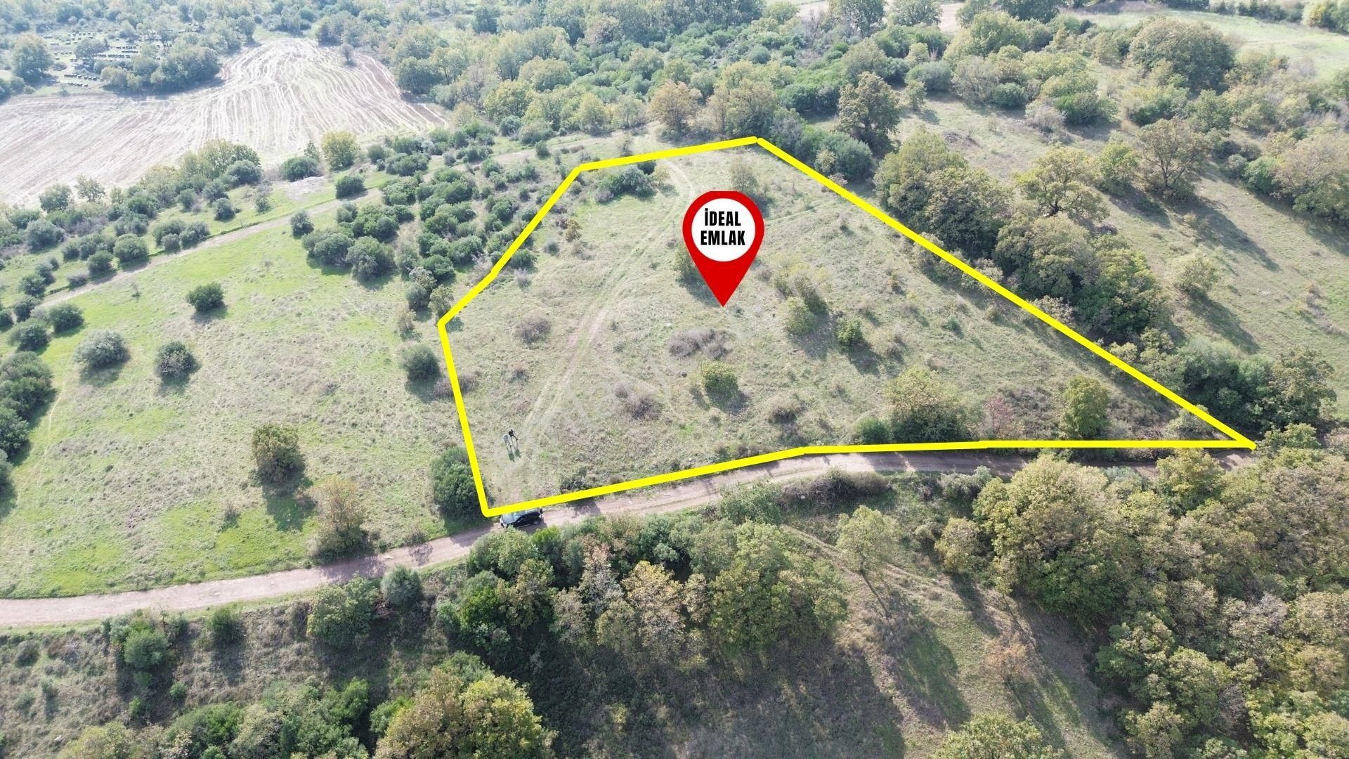 Çanakkale Biga Kozçeşme Köyünde Fırsat 4.050 M2 Tarla!!! - Görsel 2