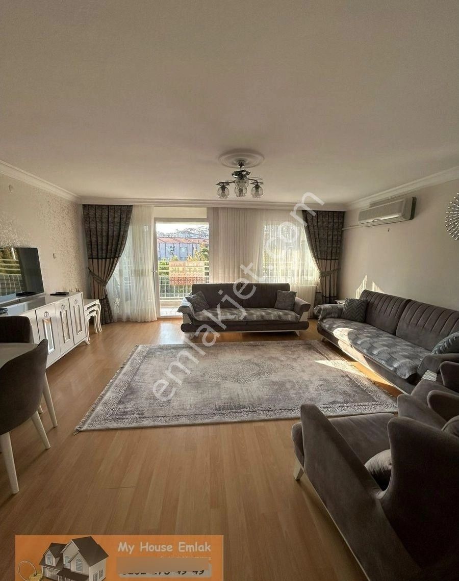 Yeşilyurt'un Kalbinde Satılık 3+1 Geniş Daire - Görsel 19