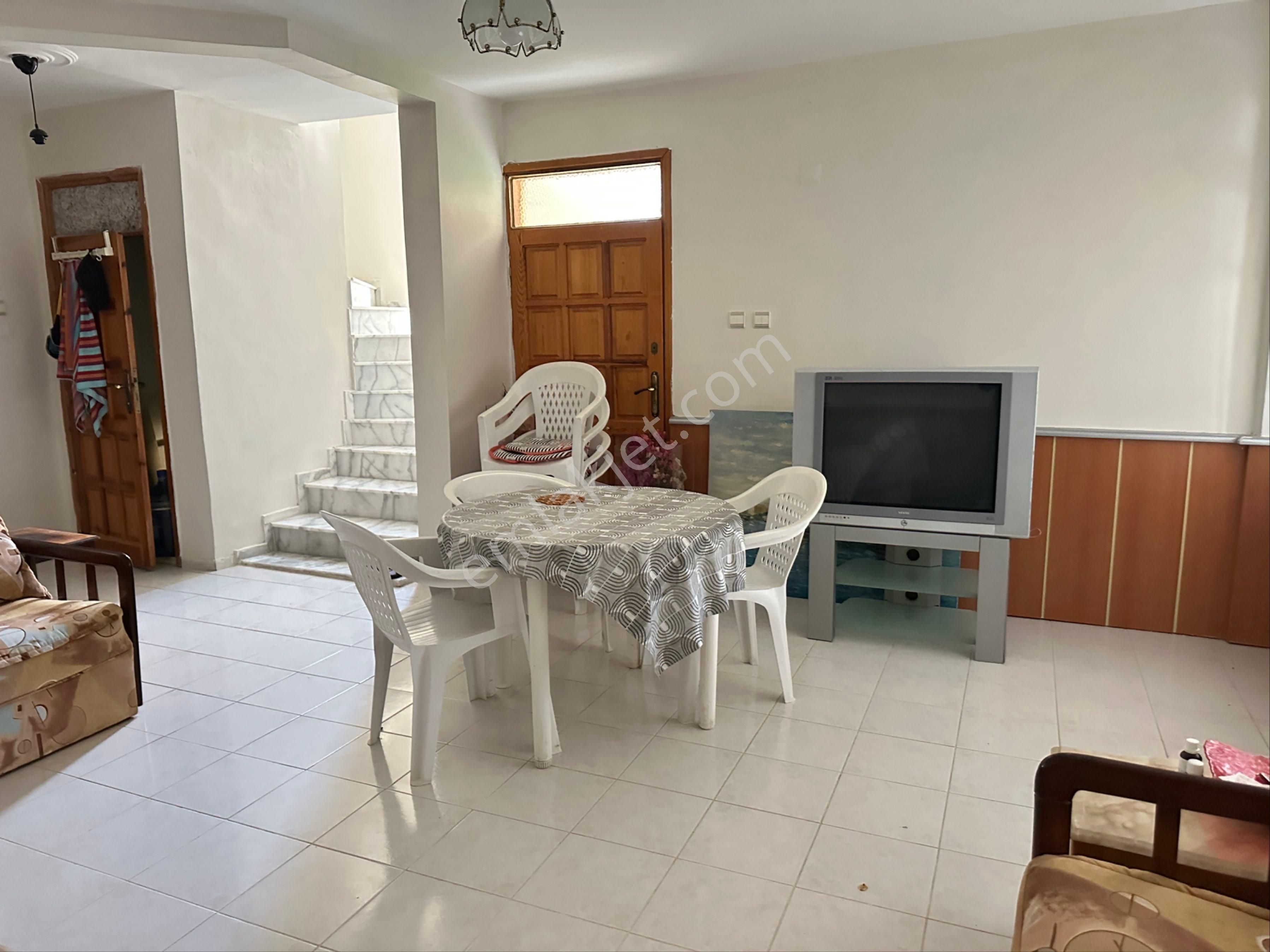 Çeşme Dalyan Da Satılık Yazlık Villa ;hesaplı) - Görsel 3