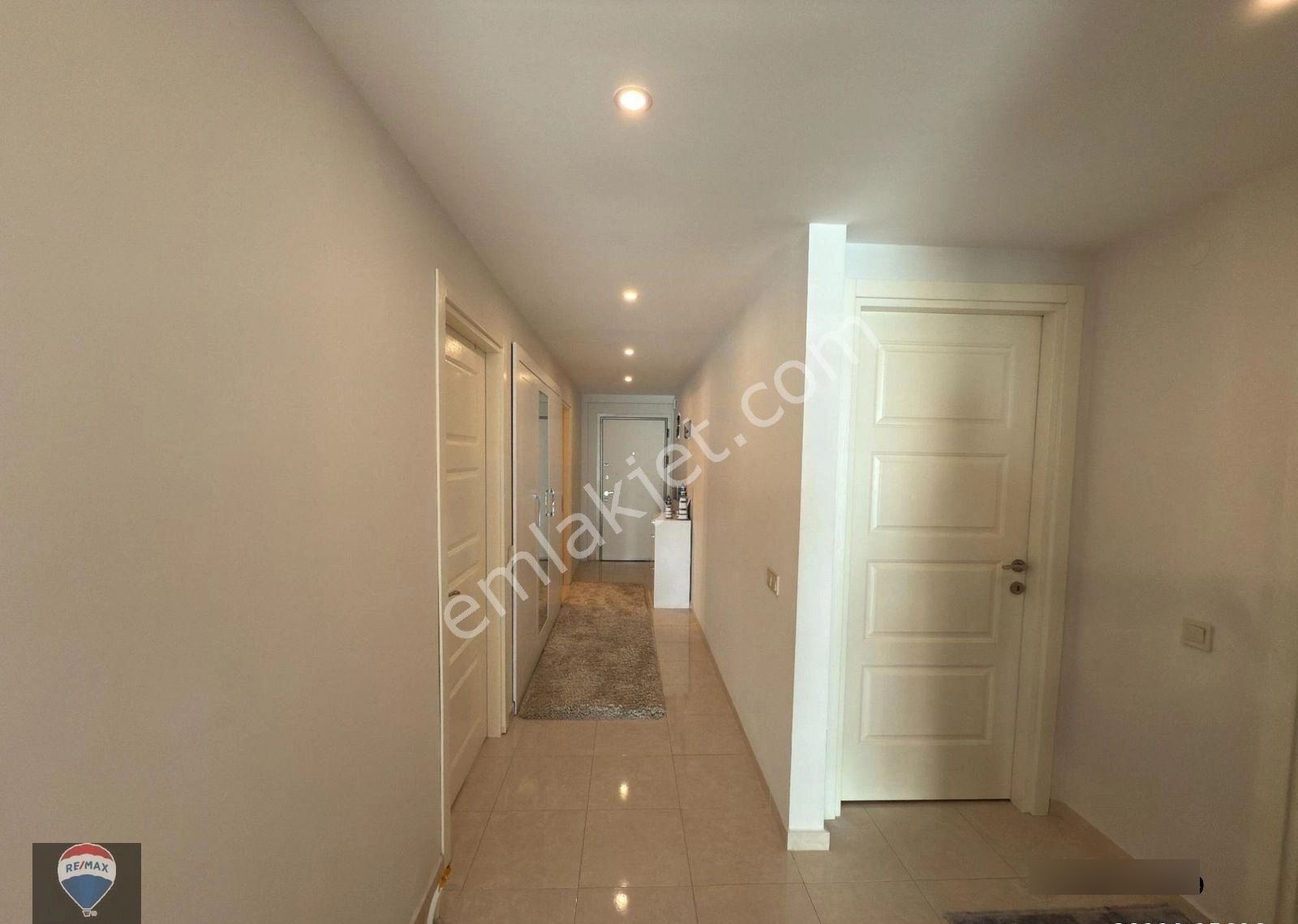 Kuşadası Eviz Vısta Panaroma Sitesinde Full Eşyalı 3+1 Daire - Görsel 24