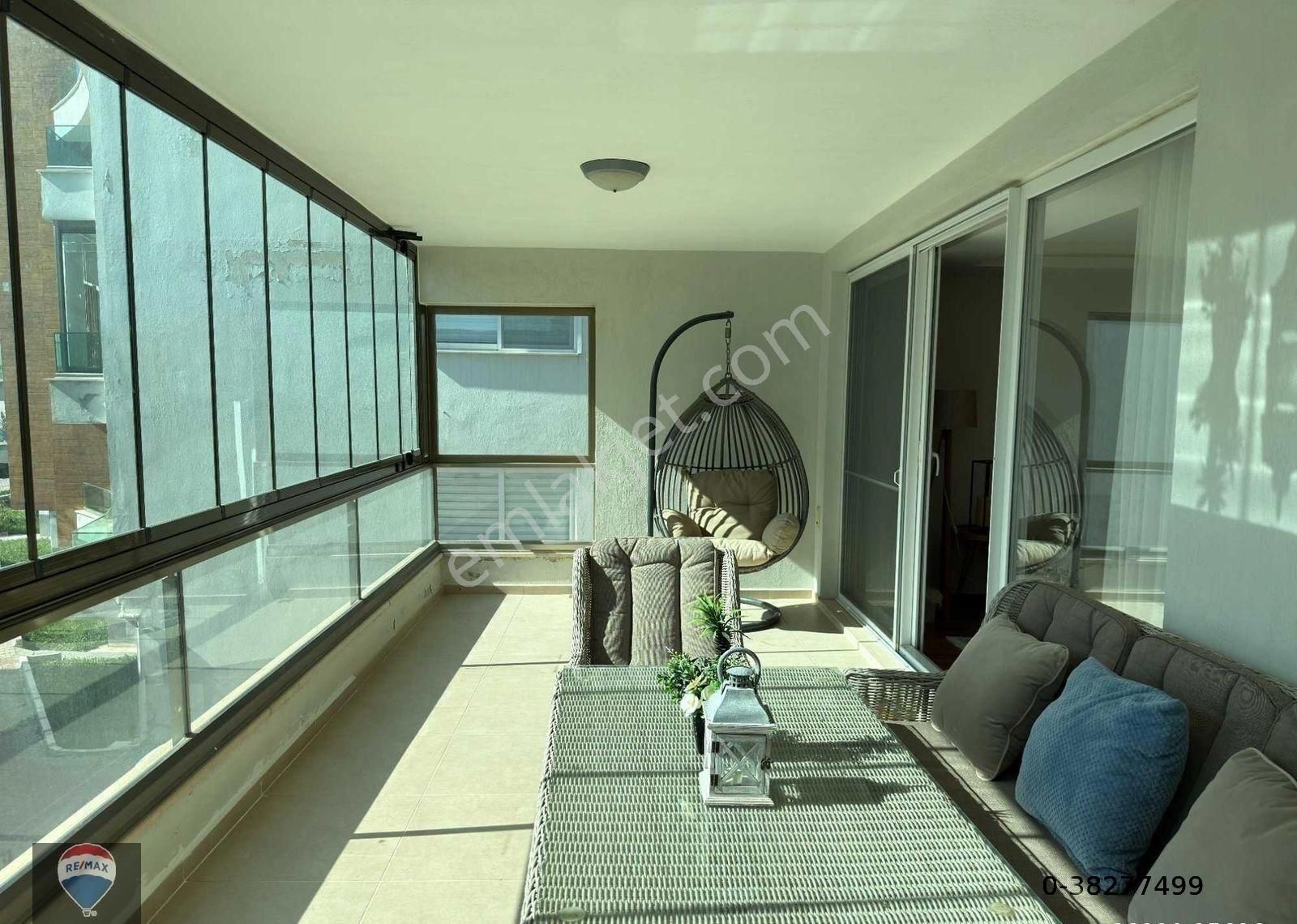 Kuşadası Eviz Vısta Panaroma Sitesinde Full Eşyalı 3+1 Daire - Görsel 3