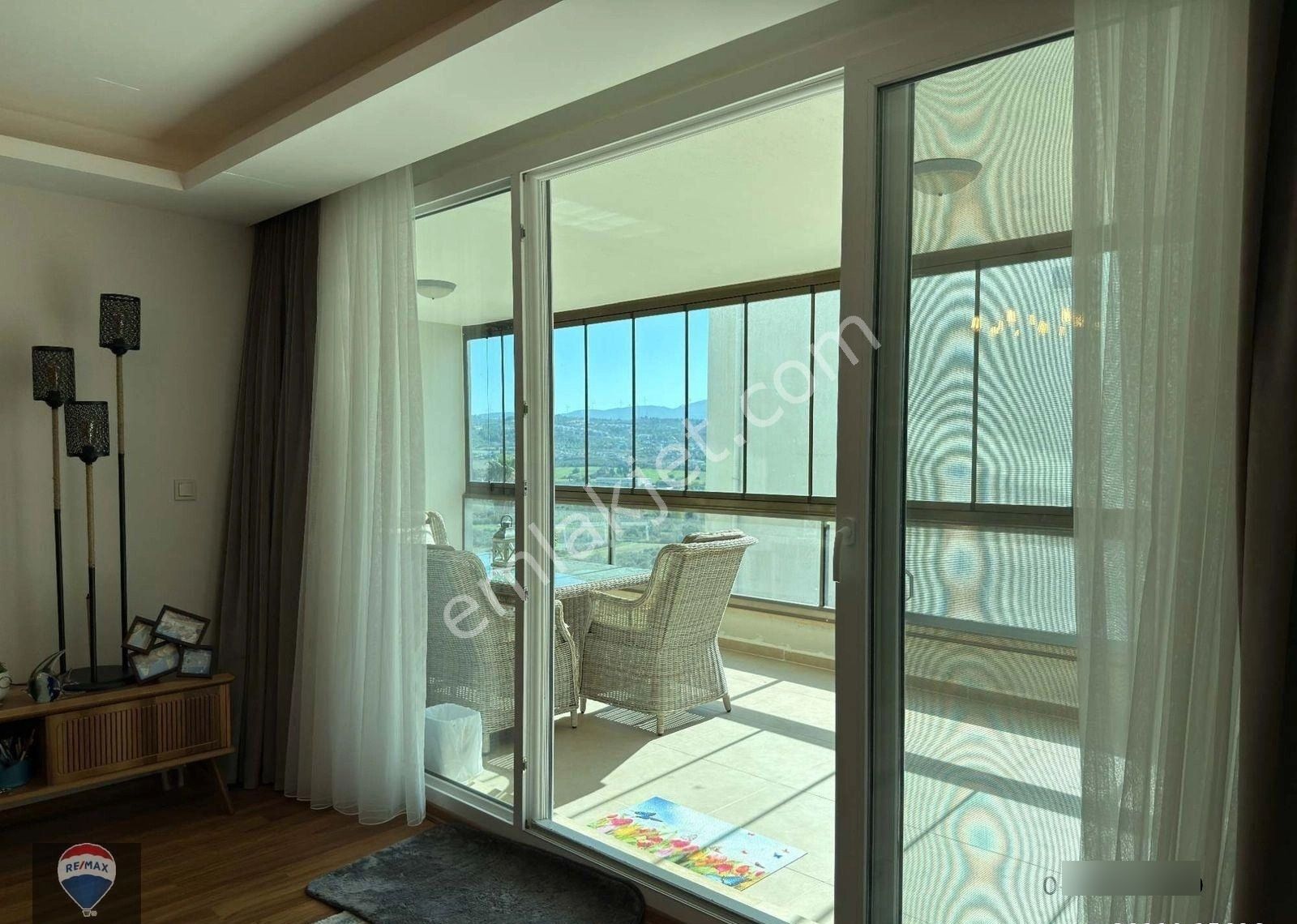 Kuşadası Eviz Vısta Panaroma Sitesinde Full Eşyalı 3+1 Daire - Görsel 12