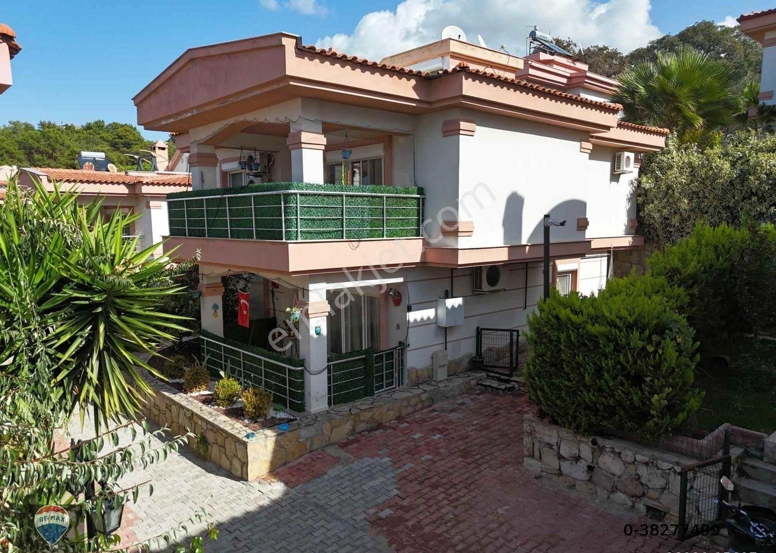 Kuşadası Marina Mevki,atasoy Villaları Trıpleks Müstakil - Görsel 2