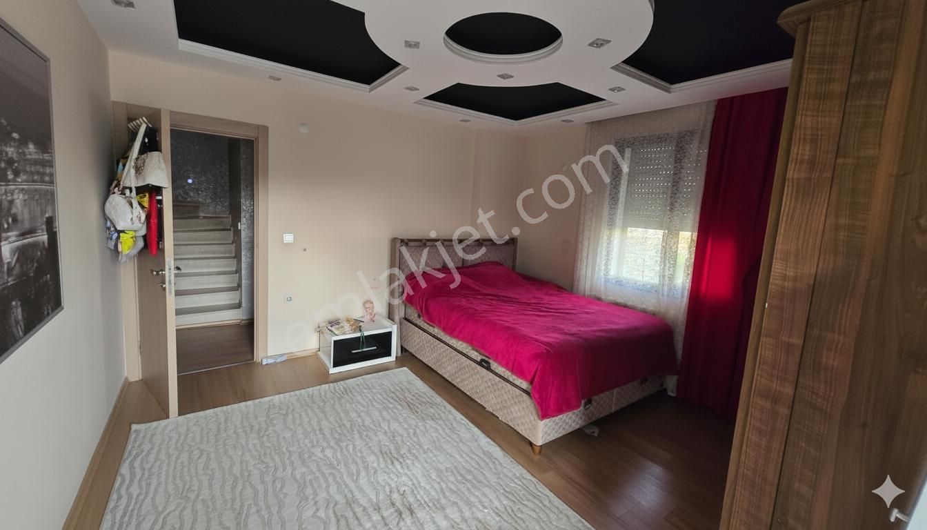 Menderes Gölcükler’de Merkeze Yakın, 4+1, Triblex, 75 M2 Geniş Bahçeli Satılık Villa! - Görsel 22