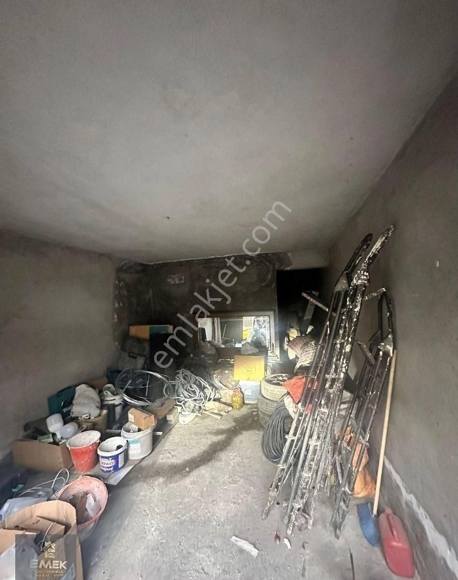 İstiklal Mahallesi 3 Katlı Mustakil Ev - Görsel 18