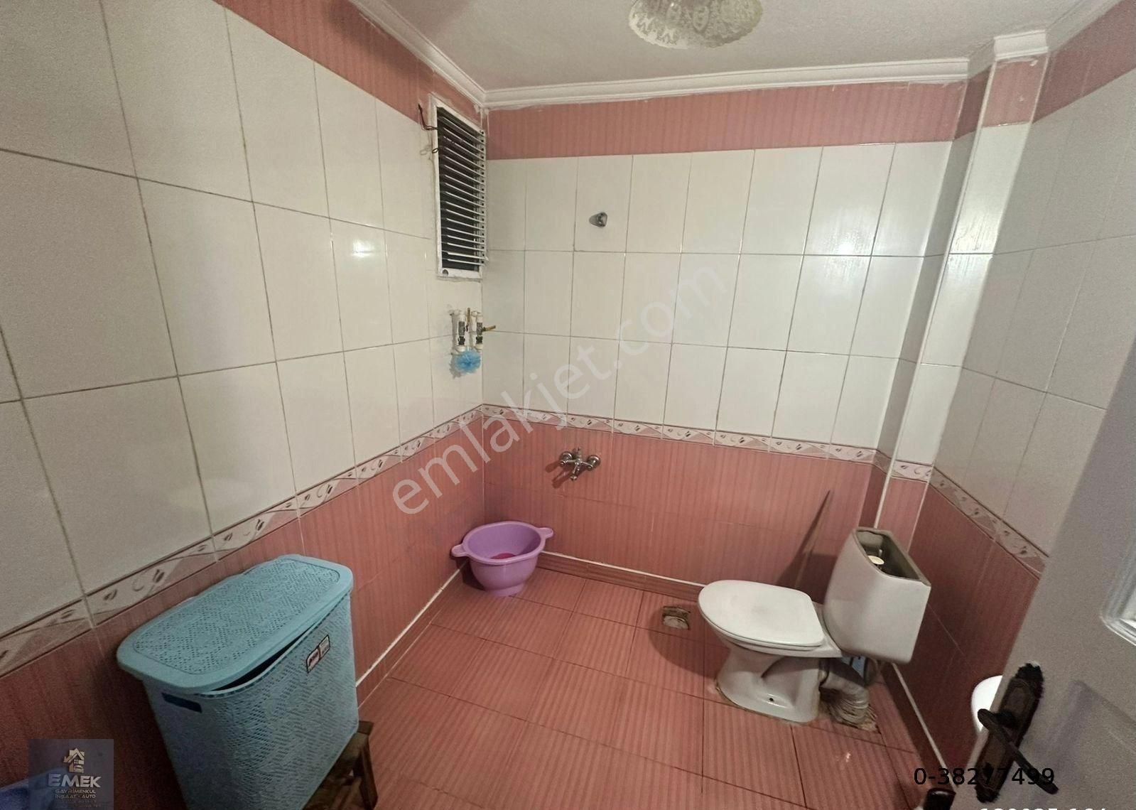 İstiklal Mahallesi 3 Katlı Mustakil Ev - Görsel 16